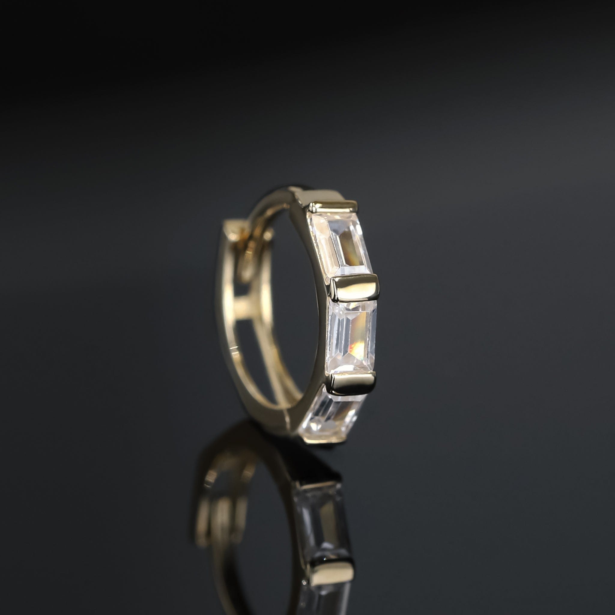 BEATTI Hoops Facet Baguette CZ Hoop Facet Baguette CZ Hoop