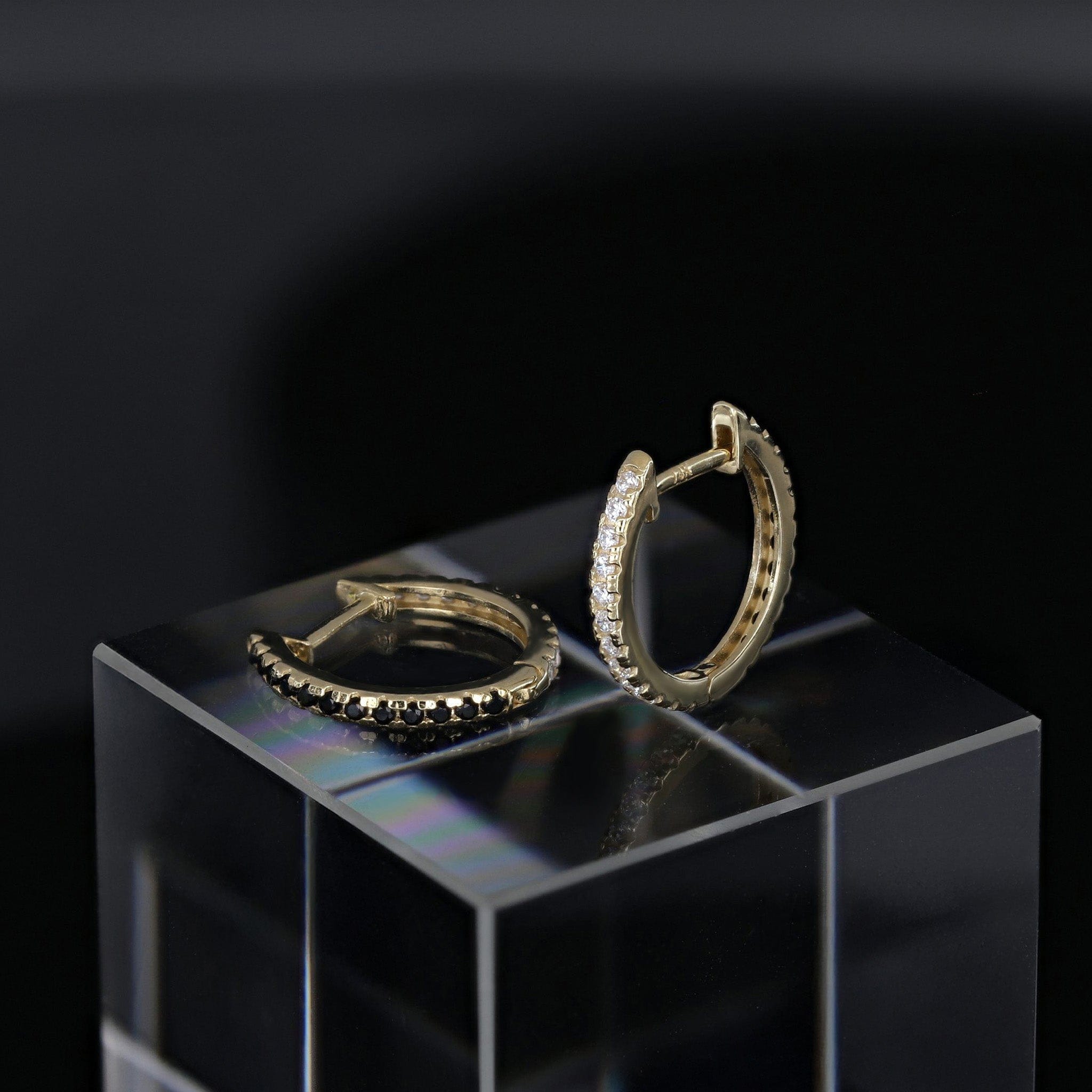 BEATTI Barbell Black & White CZ Reversible Hoops Black & White CZ Reversible Hoops