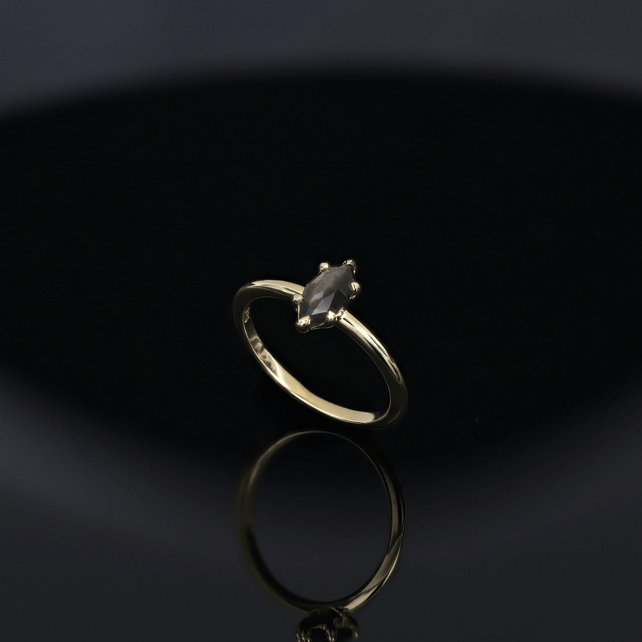 BEATTI Ring 01 _ Gemstone Ring 01 _ Gemstone Ring