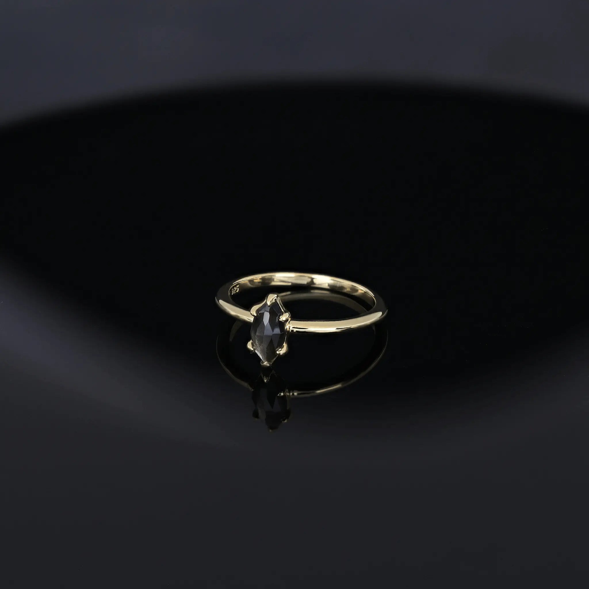 BEATTI Ring 01 _ Gemstone Ring 01 _ Gemstone Ring