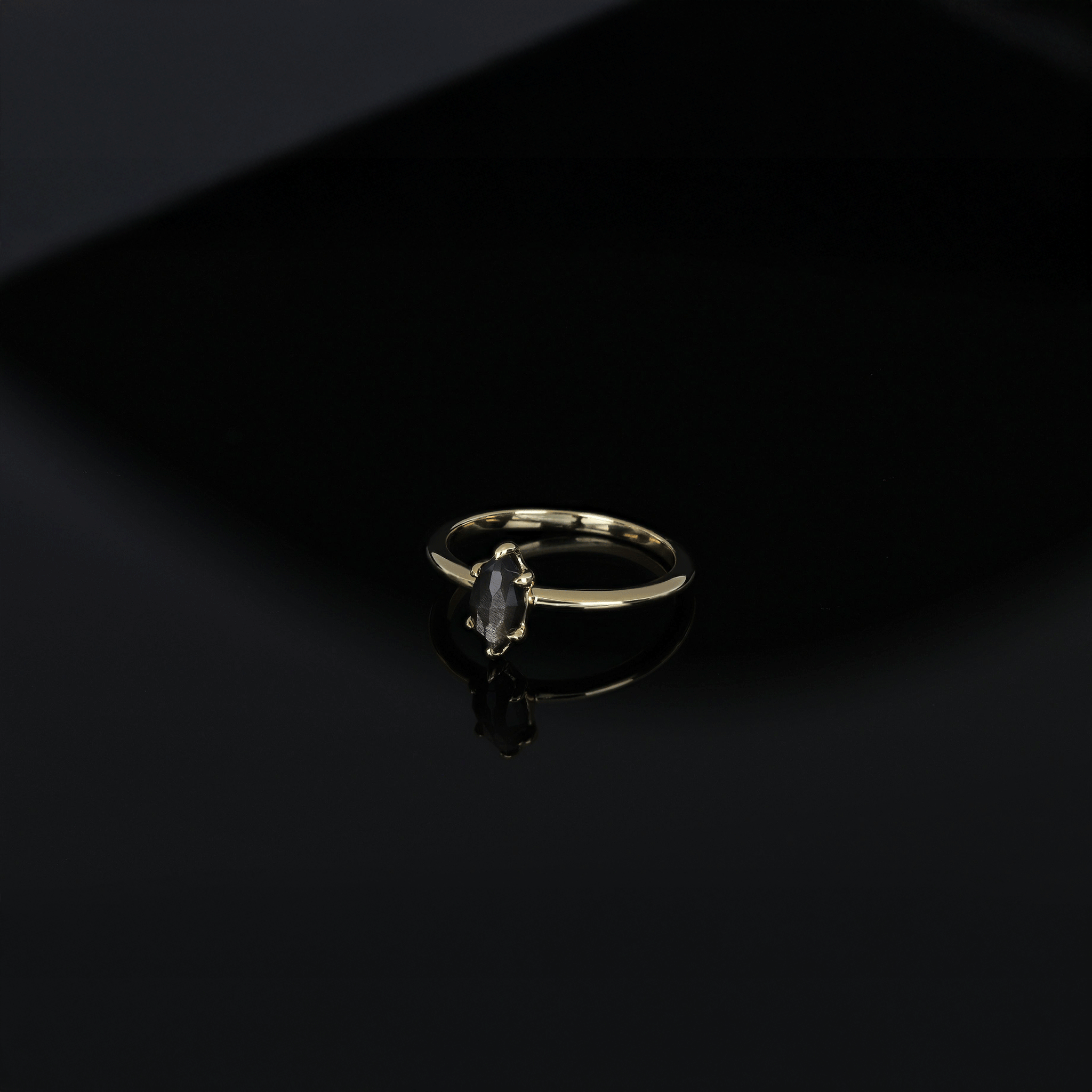 BEATTI Ring 01 _ Gemstone Ring 01 _ Gemstone Ring