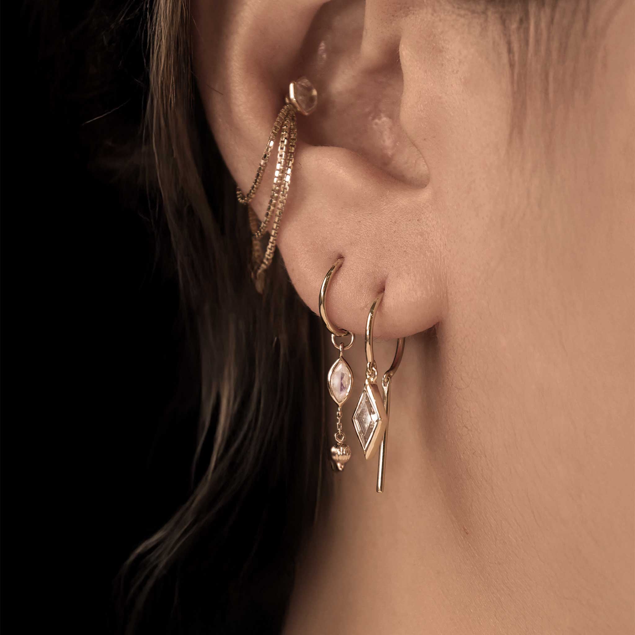 BEATTI Threaders BTE061 • White Topaz Rhombus Gemstone Threader Hoop Earrings BTE061 • White Topaz Rhombus Gemstone Threader Hoop Earrings
