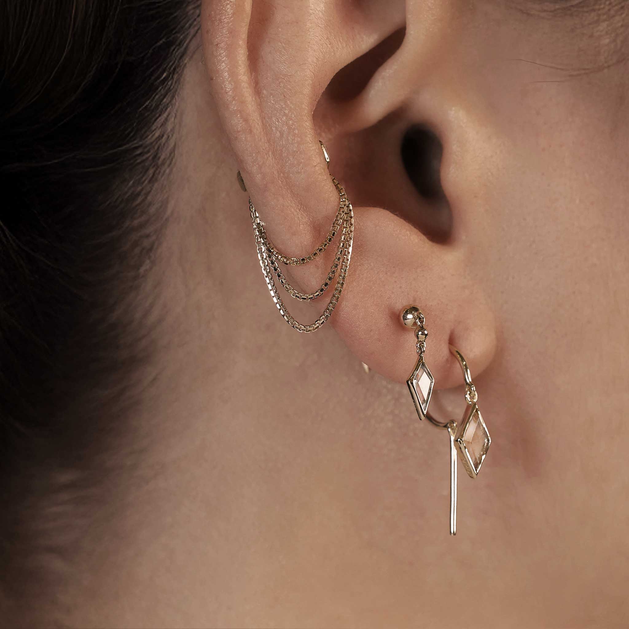 BEATTI Threaders BTE061 • White Topaz Rhombus Gemstone Threader Hoop Earrings BTE061 • White Topaz Rhombus Gemstone Threader Hoop Earrings