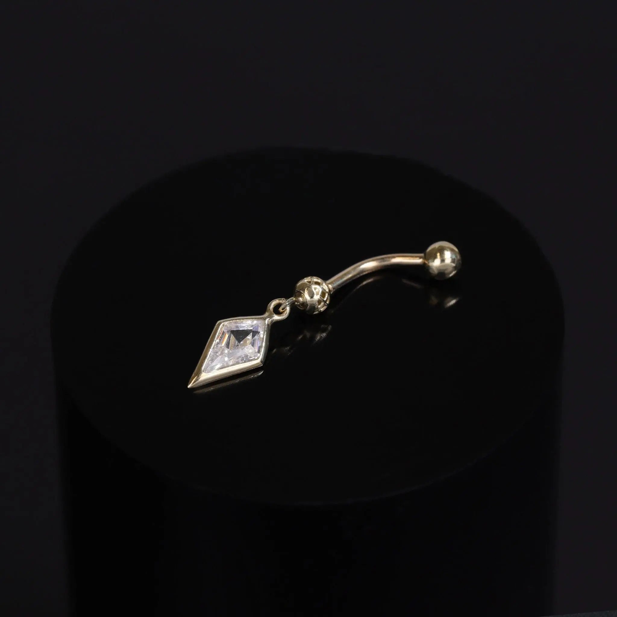 BEATTI Barbell Riké • Internally Threaded Ball End in Curved Bar Riké • Internally Threaded Ball End in Curved Bar