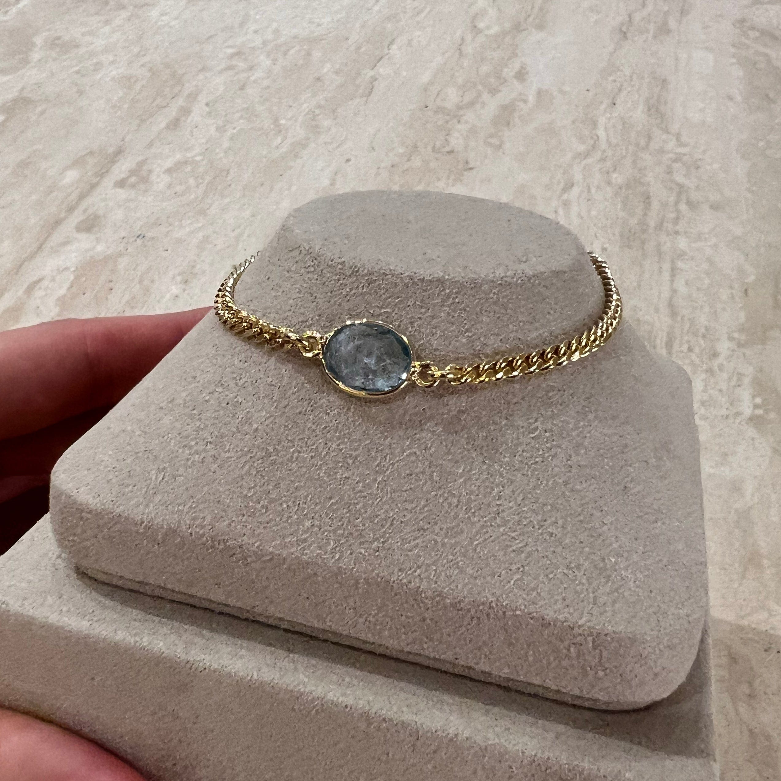 BEATTI Bracelet Gold / White Topaz Sample Sale • Gemstone Chain Bracelet G104_SS23 G104 Sample Sale • Gemstone Chain Bracelet G104_SS23