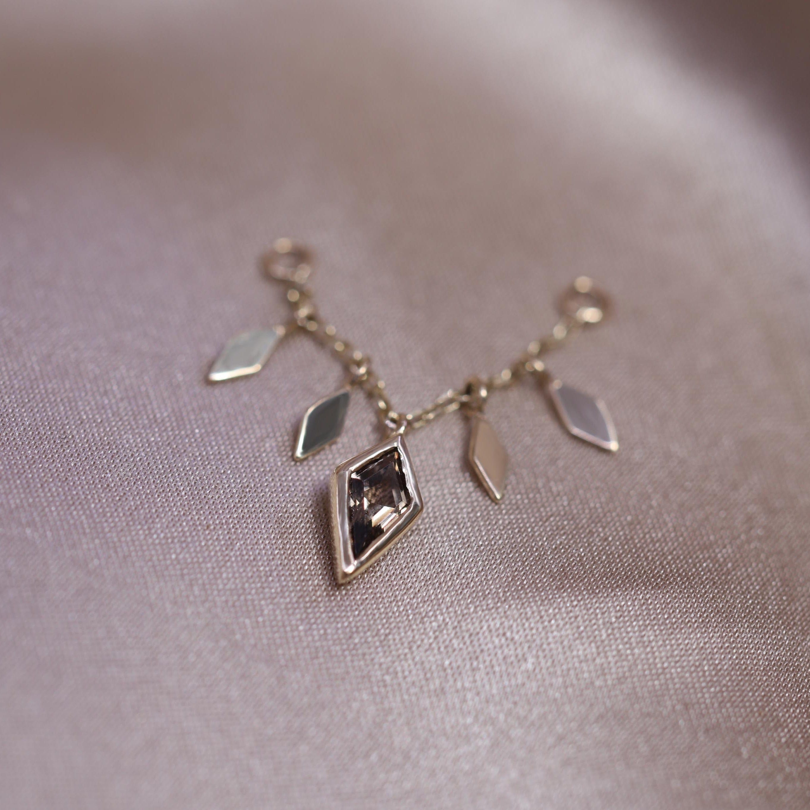 BEATTI Chain Attachments Patra Chain Attachement with Smoky Quartz Patra Chain Attachement with Smoky Quartz