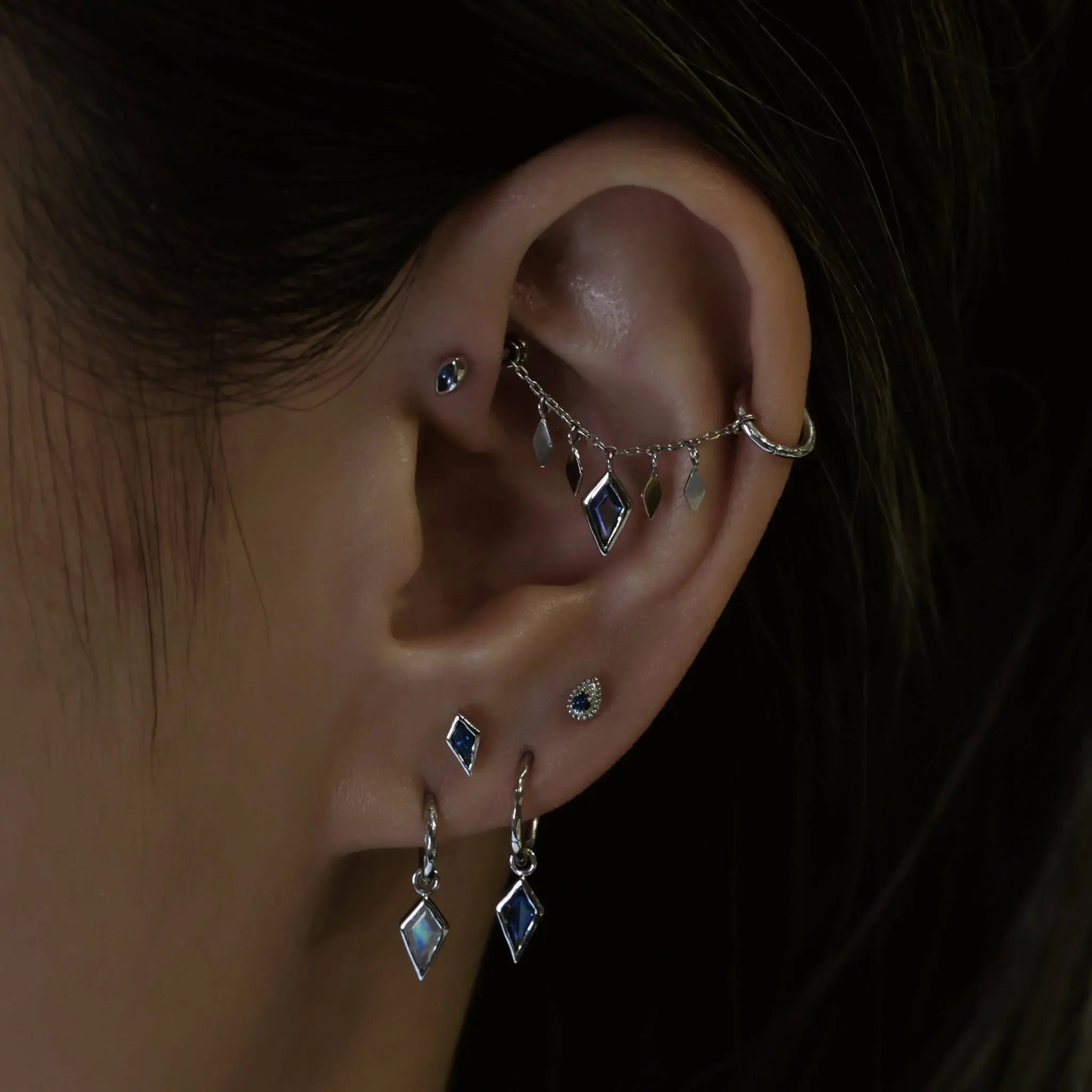 BEATTI Chain Attachments White Gold Patra Chain Attachment • London Blue Topaz BTFG012 TBL Patra Chain Attachment • London Blue Topaz