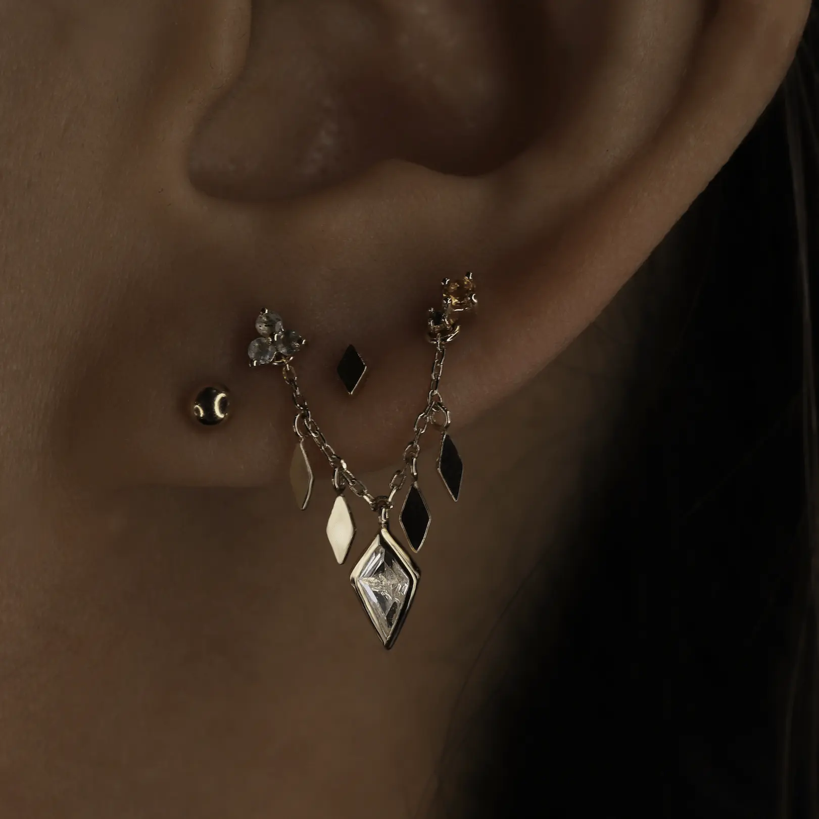 BEATTI Chain Attachments Patra Chain Attachment with White Topaz Patra Chain Attachment with White Topaz