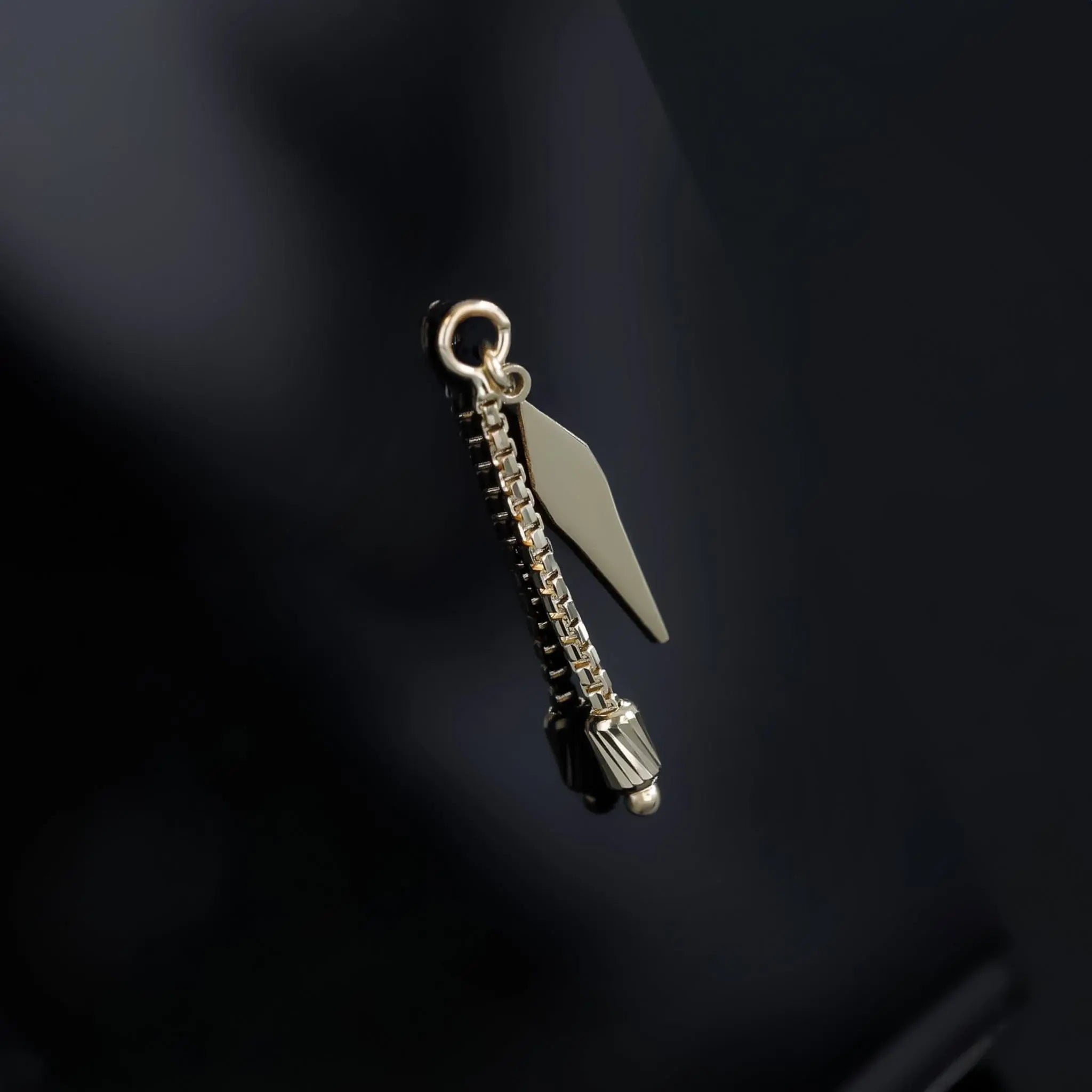 BEATTI Charms Aurion II • Brillcut Spike Barrel Chain Charm Aurion II • Brillcut Spike Barrel Chain Charm