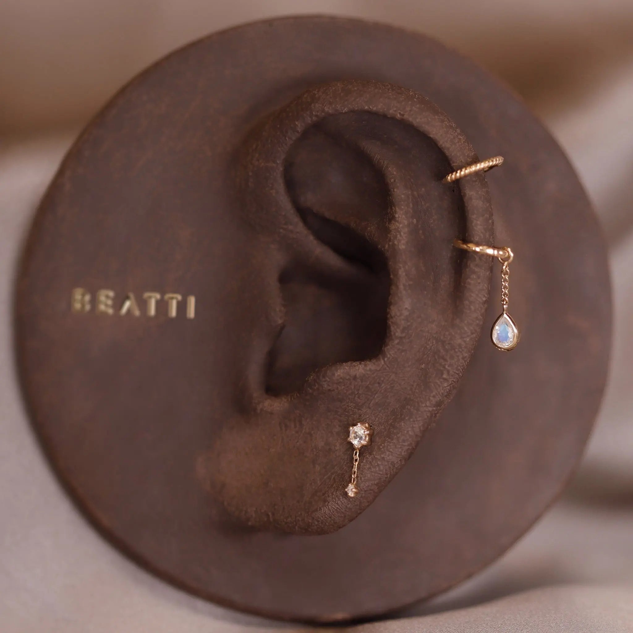 BEATTI Charms Juno • Teardrop Gemstone Chain Charm Juno • Teardrop Gemstone Chain Charm