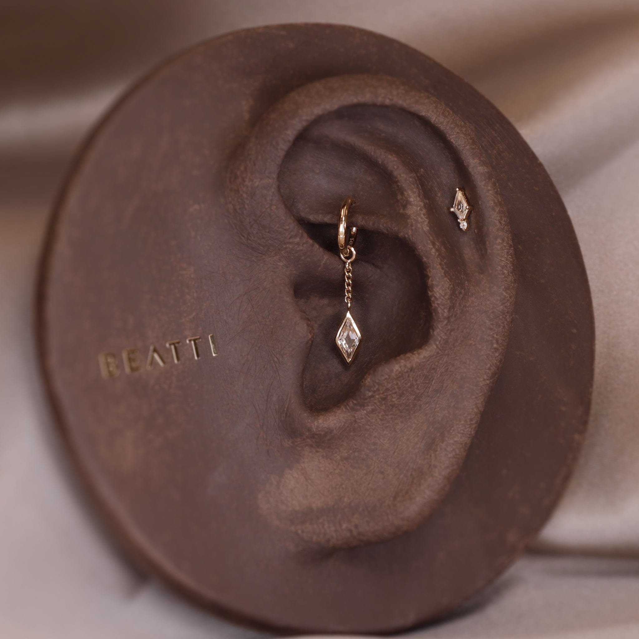 BEATTI Charms Xena • Rhombus Gemstone Chain Charm Xena • Rhombus Gemstone Chain Charm