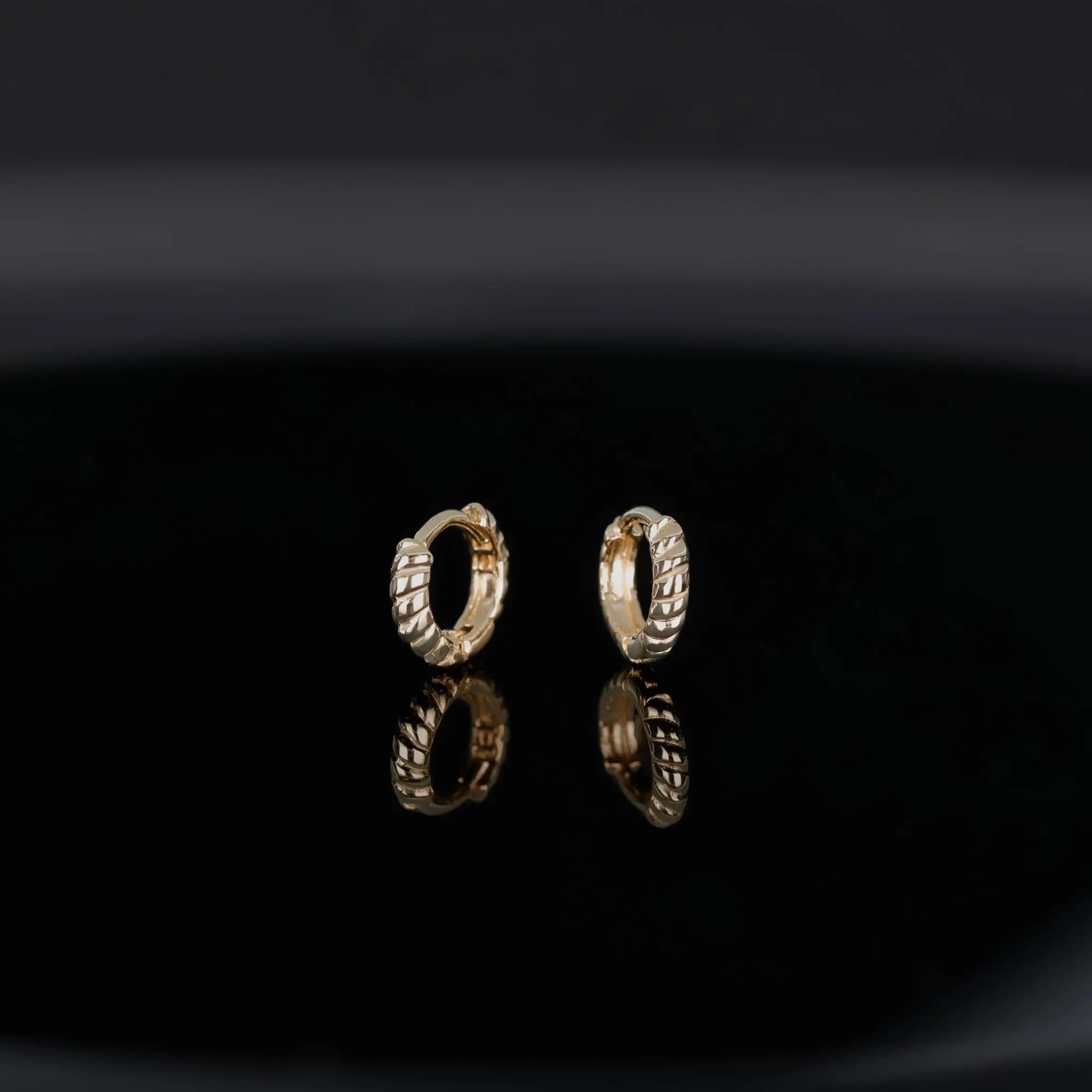 BEATTI Hoops 14K Gold Micro 5mm Croissant Huggie Hoop 14K Gold Micro 5mm Croissant Huggie Hoop