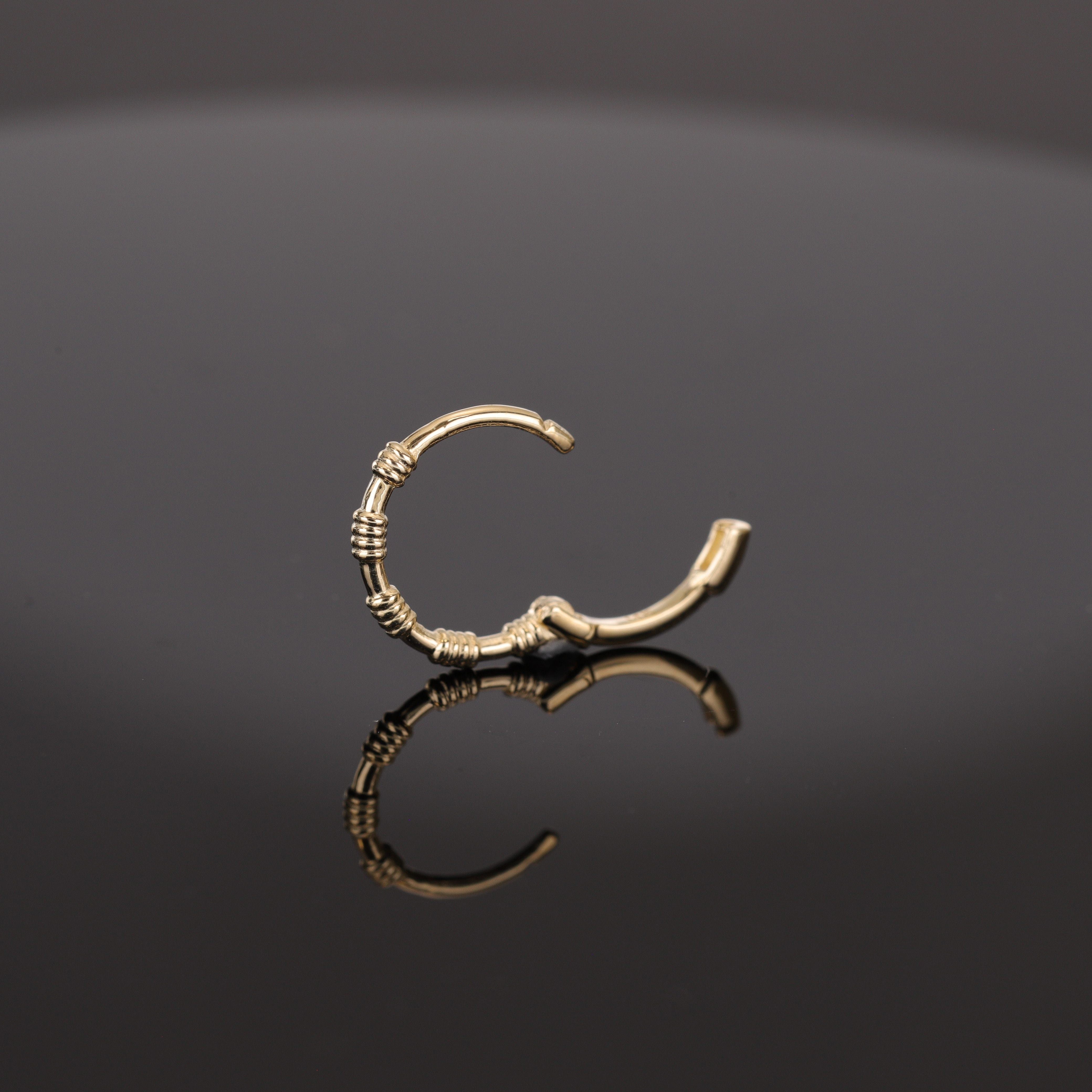 BEATTI Hoops 14K Gold Ridge Crest Hoop 14K Gold Ridge Crest Hoop