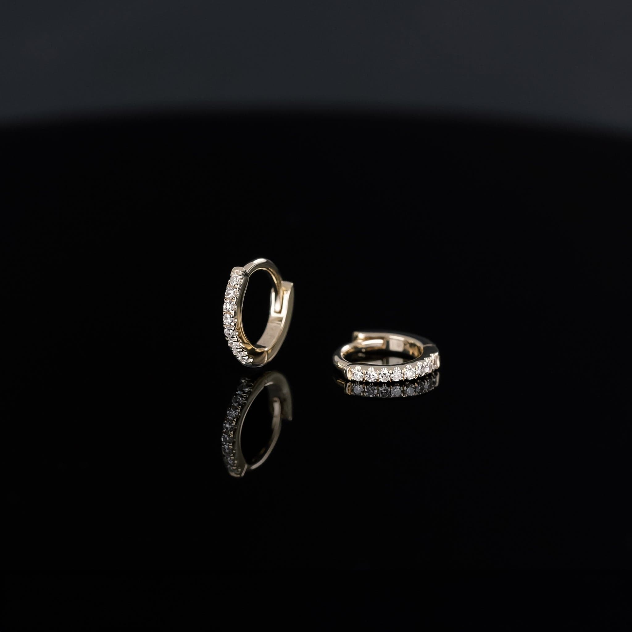 BEATTI Hoops 6mm Mini Pavé Natural Diamond Huggie Hoop 6mm Mini Pavé Natural Diamond Huggie Hoop