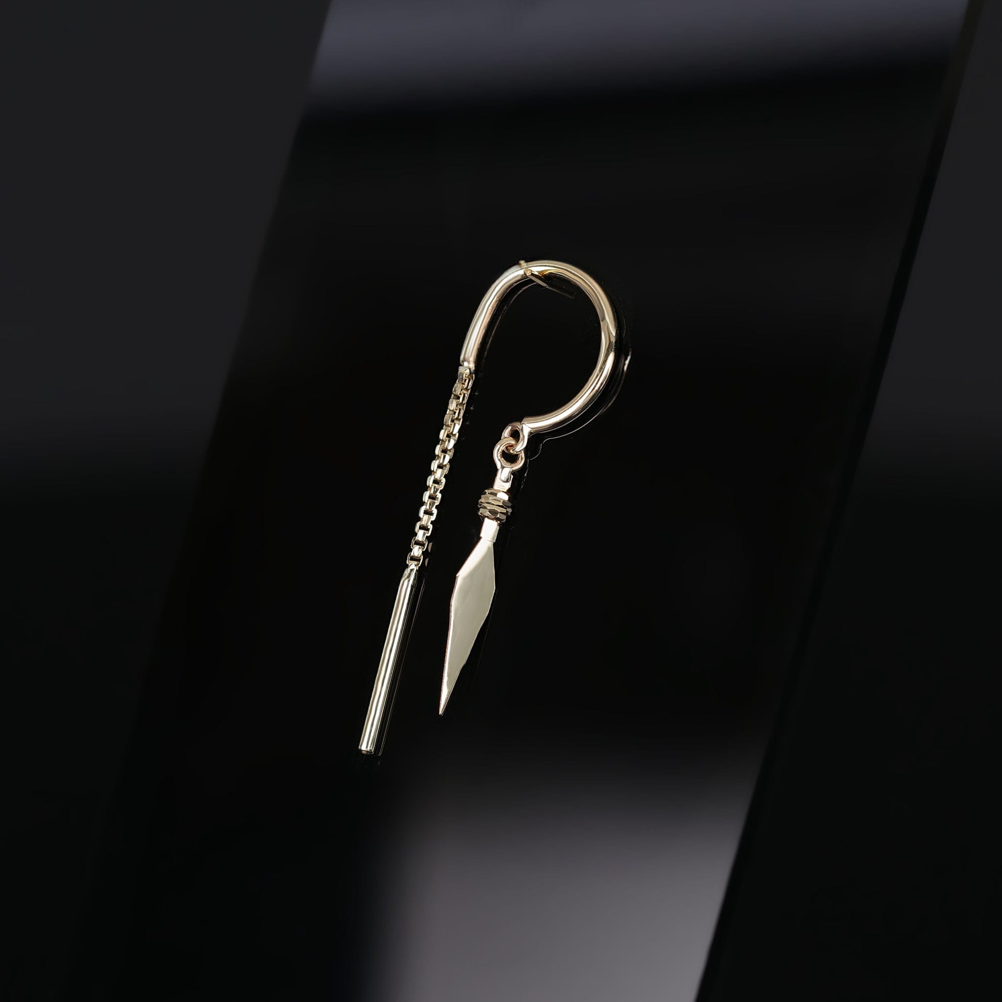 BEATTI Hoops Versa Chain Claw Hoop with Spike Charm Versa Chain Claw Hoop with Spike Charm