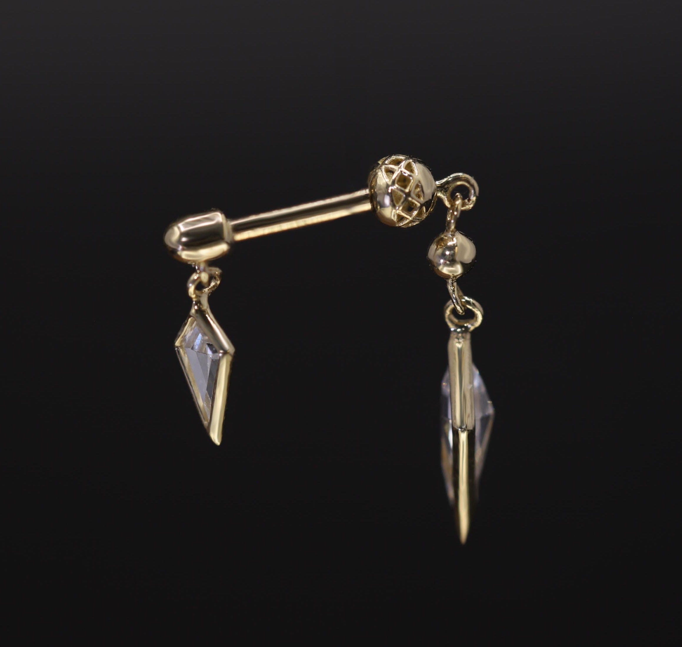 BEATTI Internal Thread Riké • 14K Solid Gold Double Diamond Barbell Piercing Riké • 14K Solid Gold Double Diamond Barbell Piercing