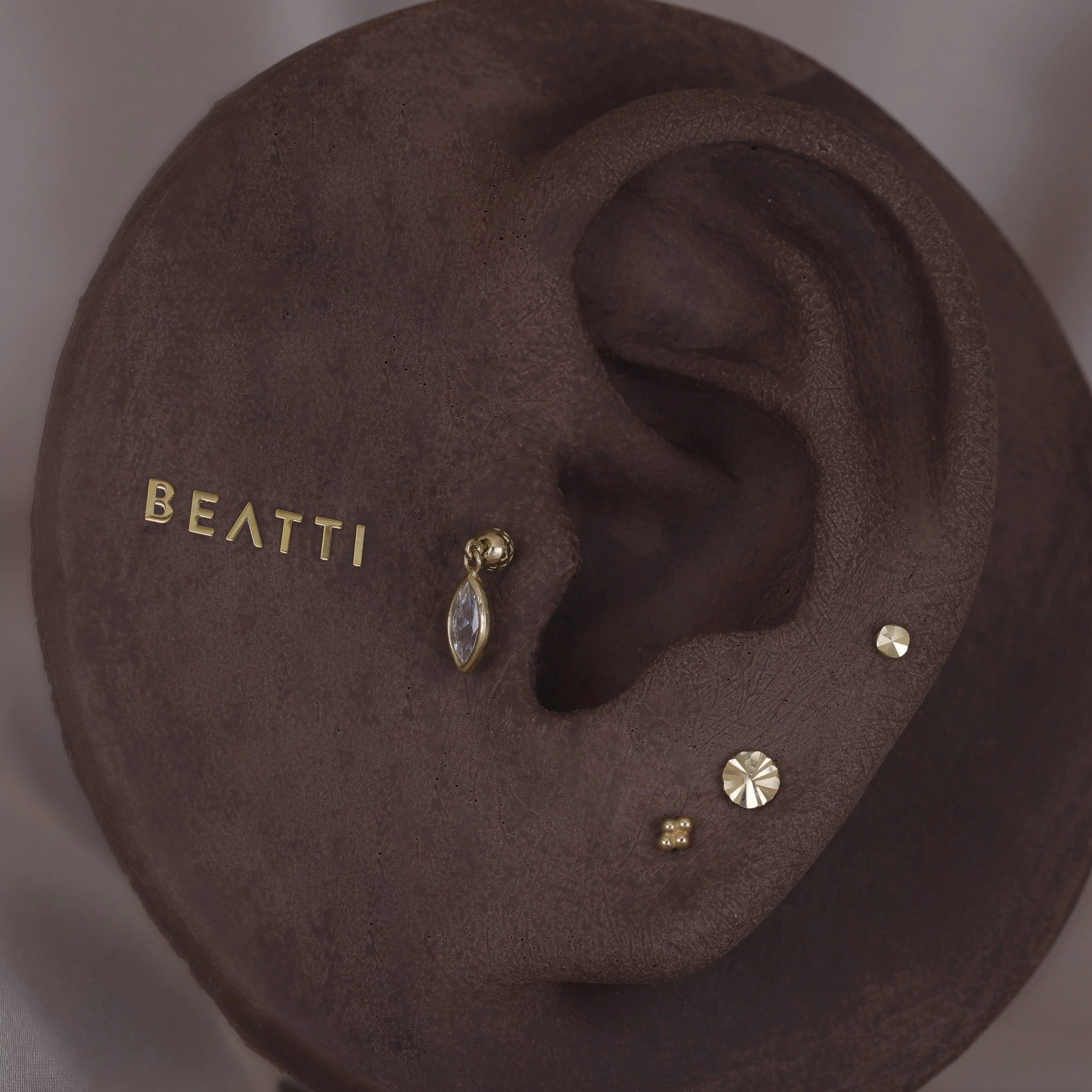 BEATTI Internal Thread Riké • 14K Solid Gold Marquise Cut Flat Back Earring Riké • 14K Solid Gold Marquise Cut Flat Back Earring