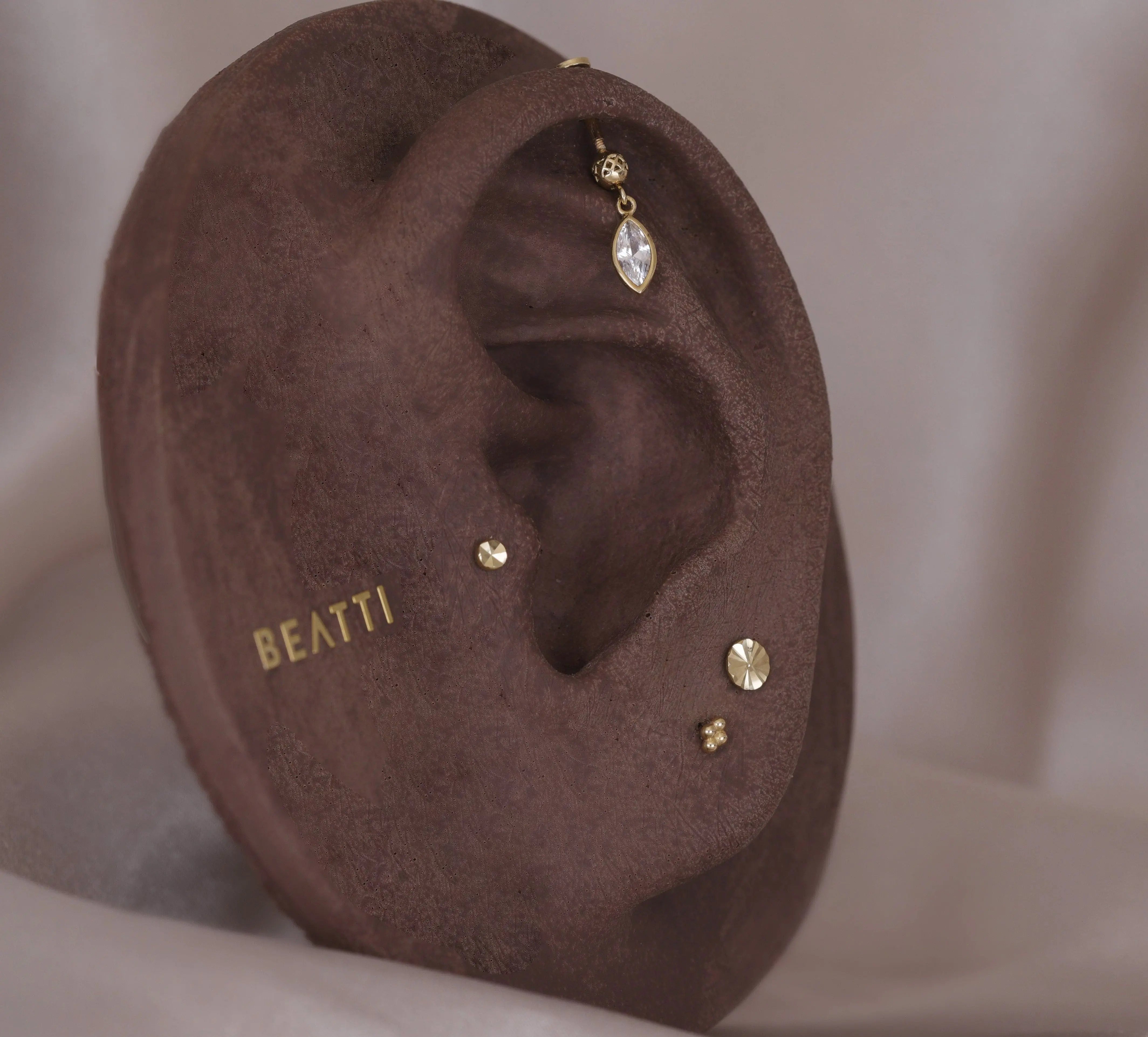 BEATTI Internal Thread Riké • 14K Solid Gold Marquise Cut Flat Back Earring Riké • 14K Solid Gold Marquise Cut Flat Back Earring