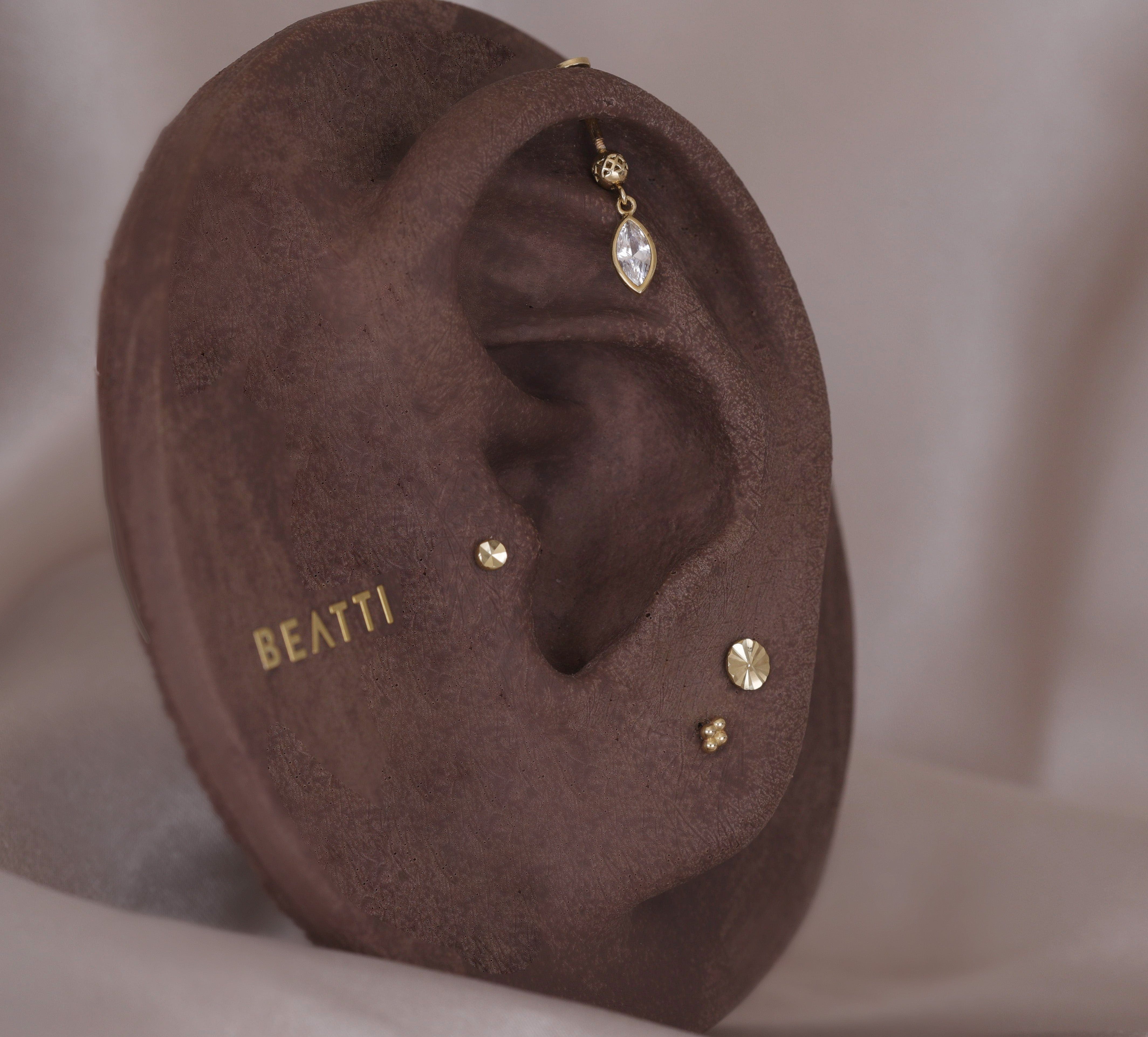 BEATTI Internal Thread Riké • 14K Solid Gold Marquise Cut Flat Back Earring Riké • 14K Solid Gold Marquise Cut Flat Back Earring
