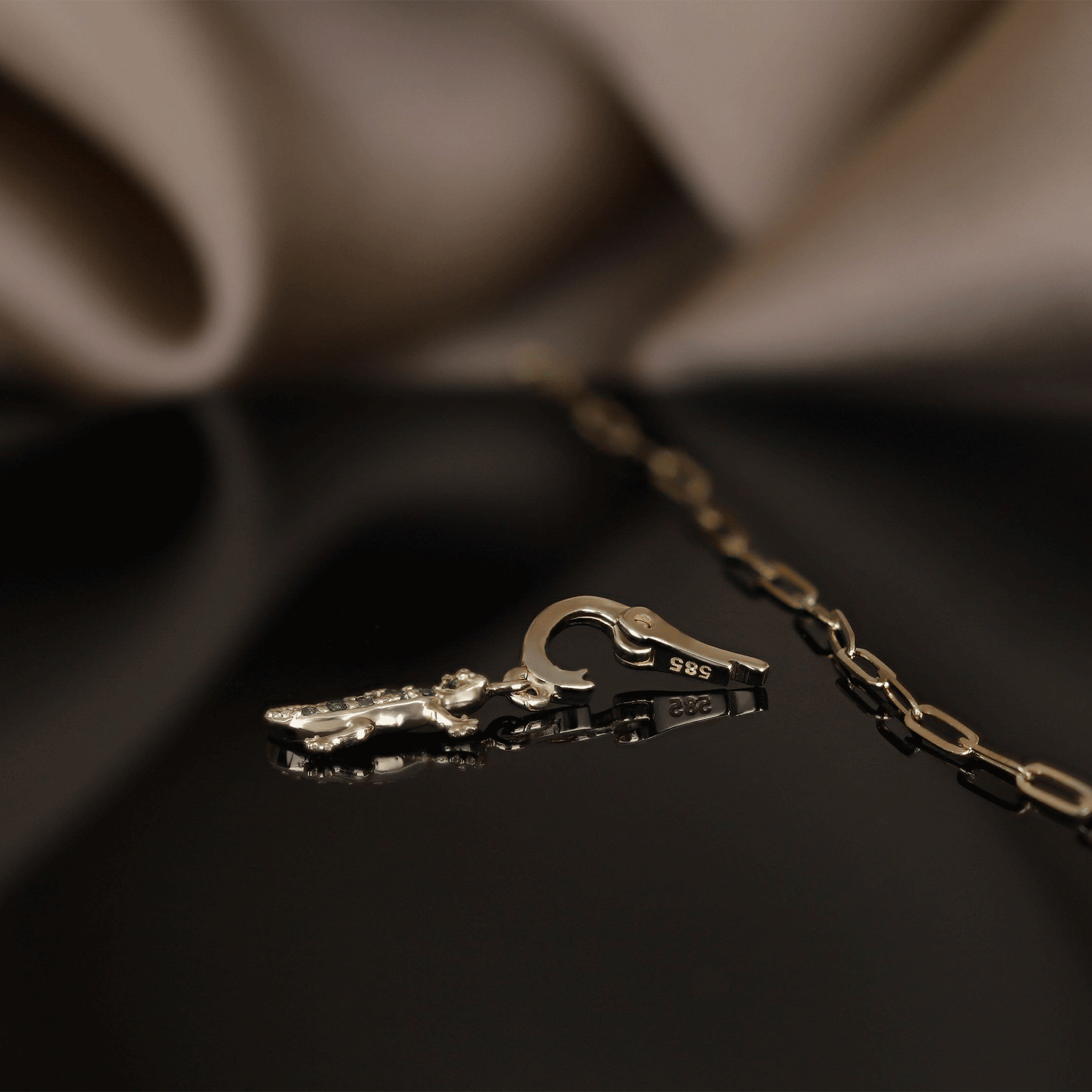 BEATTI Pendants Eternal 14K Lizard Diamond Pendant Eternal 14K Lizard Diamond Pendant