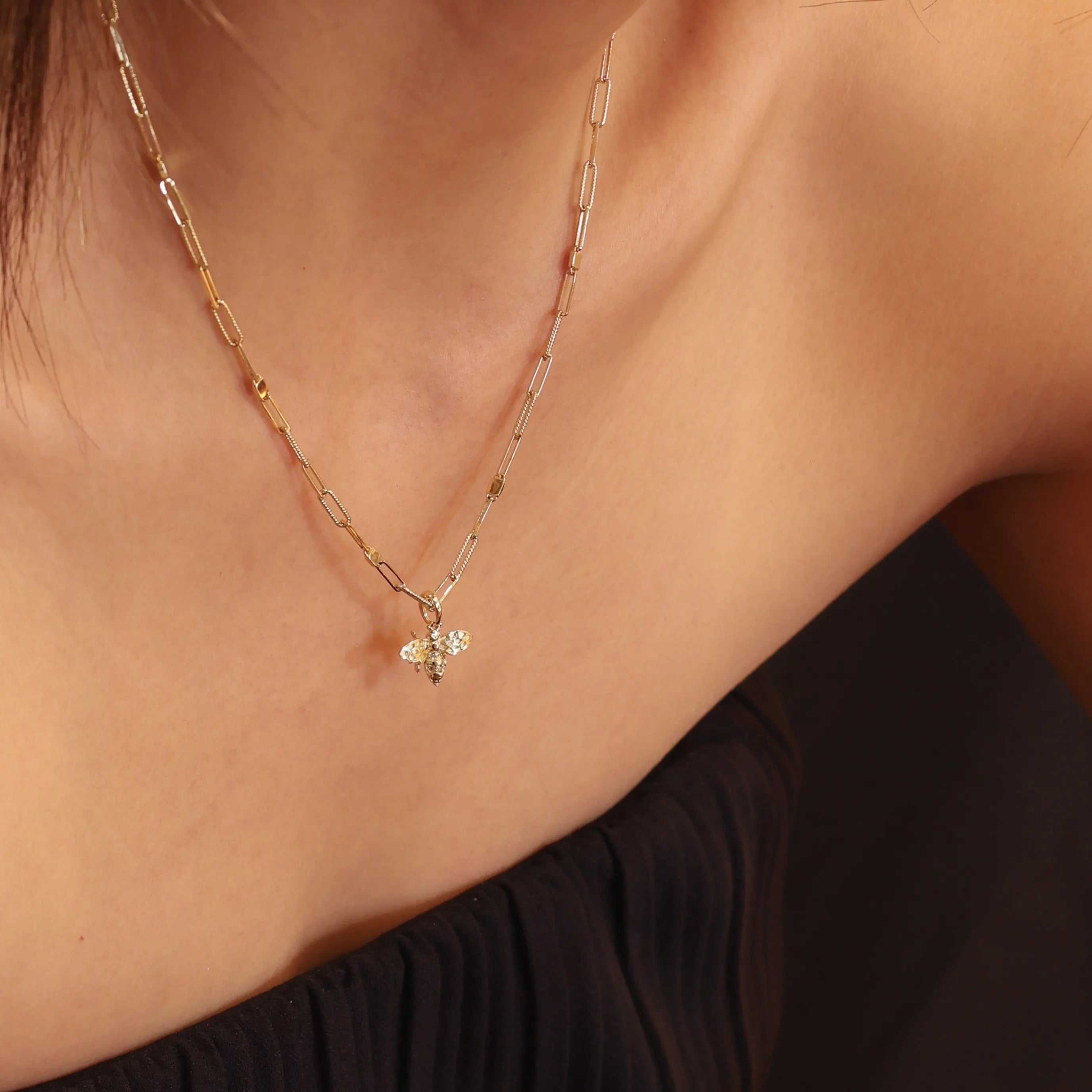 BEATTI Pendants Gold Eternal Diamond HoneyBee Pendant JC150_M Eternal Diamond HoneyBee Pendant