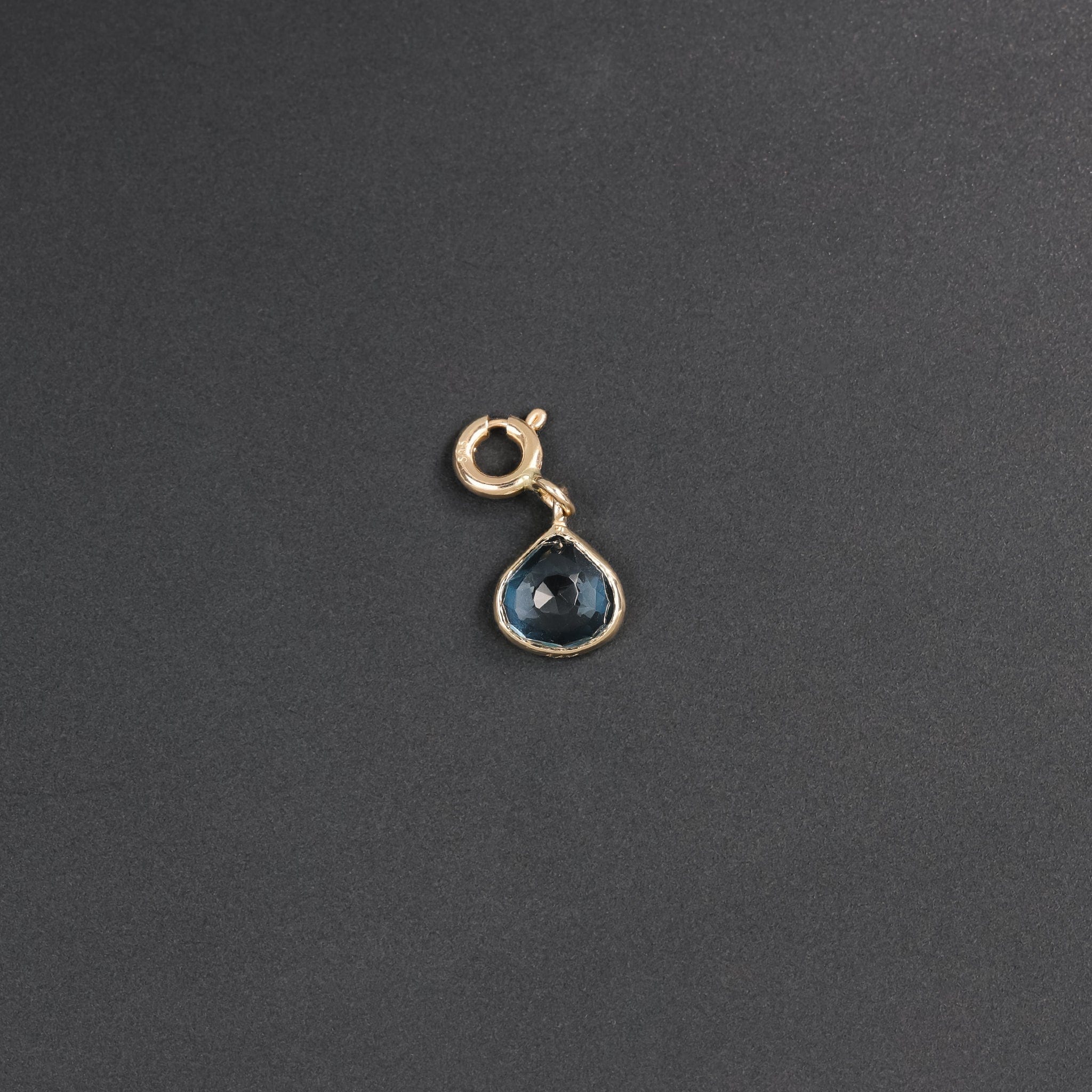 BEATTI Pendants Gold / London Blue Topaz Kasta London Blue Topaz SR Pendant JFPG009 Kasta London Blue Topaz SR Pendant