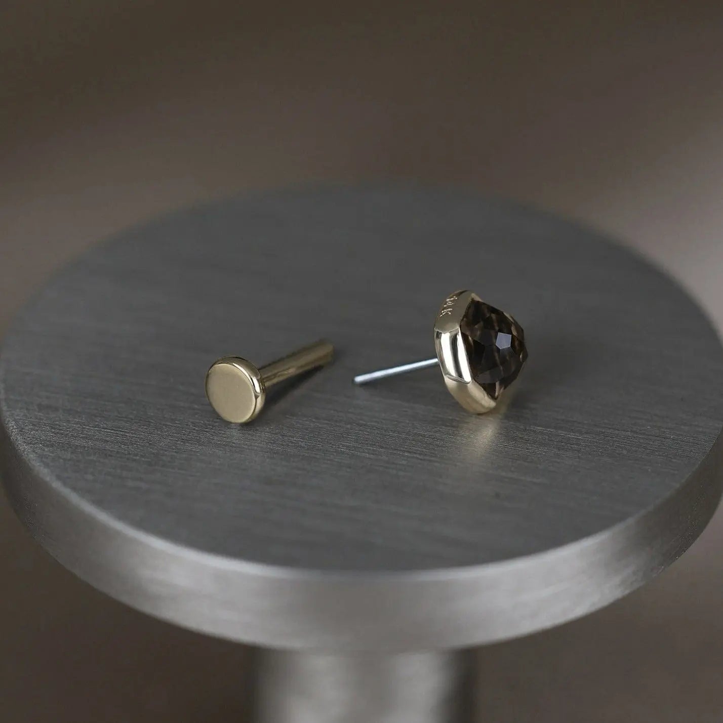 BEATTI Threadless Ends Gold / Smoky Quartz Aria • 14K Gold Smoky Quartz Threadless Ends • HoneyComb BTEG007 Aria • 14K Gold Smoky Quartz Threadless Ends • HoneyComb