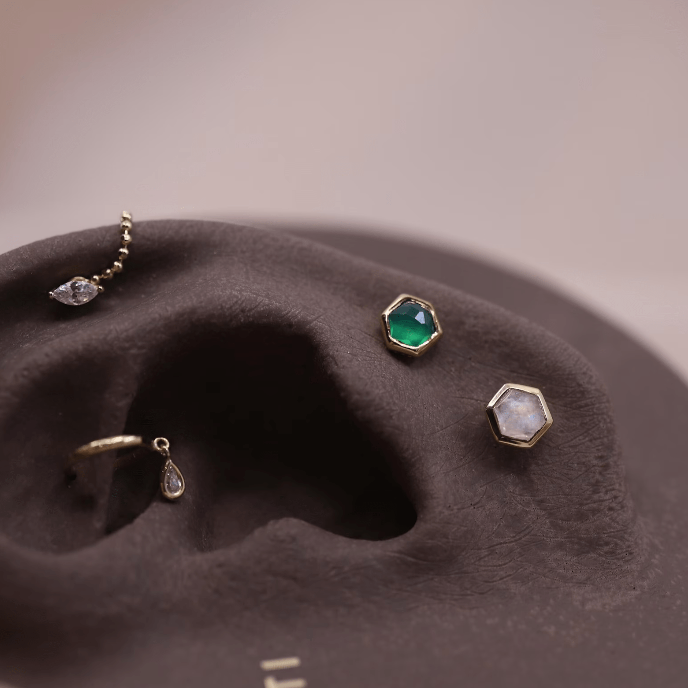 BEATTI Threadless Ends Aria • Natural Gemstone Threadless Ends Aria • Natural Gemstone Threadless Ends