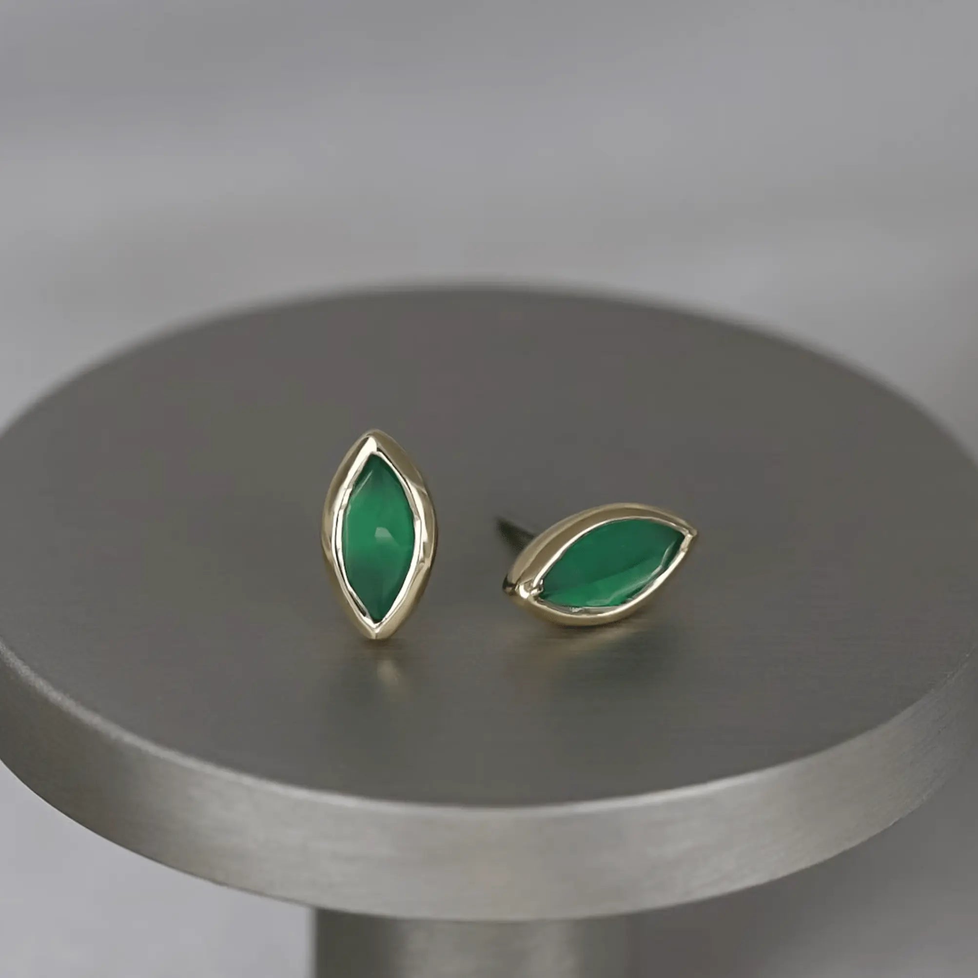 BEATTI Threadless Ends Aura • Natural Gemstone Threadless Ends Aura • Natural Gemstone Threadless Ends