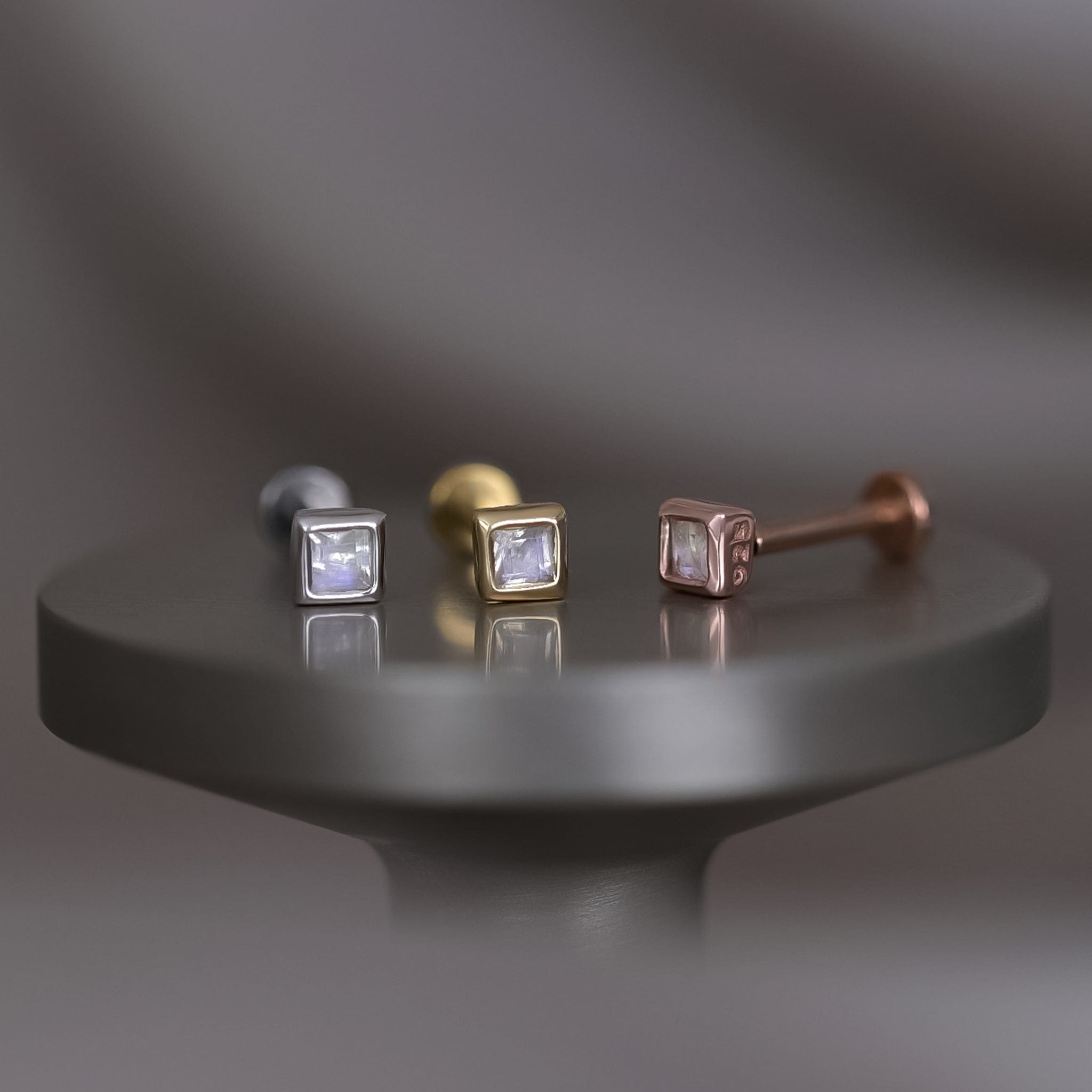 BEATTI Threadless Ends Dora • Rainbow Moonstone Flat Back Stud Dora • Rainbow Moonstone Flat Back Stud