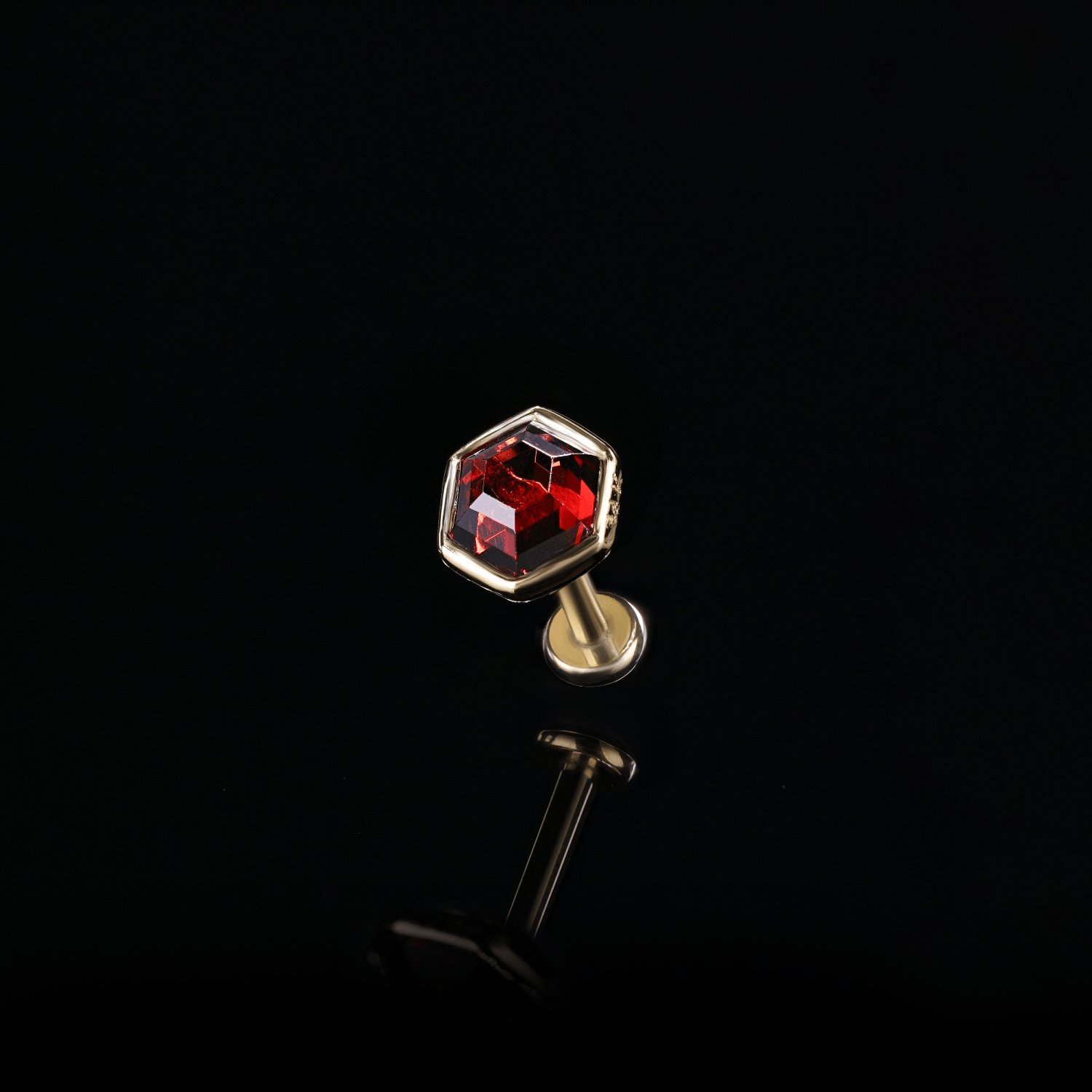 BEATTI Threadless Ends Gold / Garnet Ela • 14K Gold Hexagon Gemstone Threadless Ends • Garnet BTEG006 Ela • 14K Gold Hexagon Gemstone Threadless Ends • Garnet