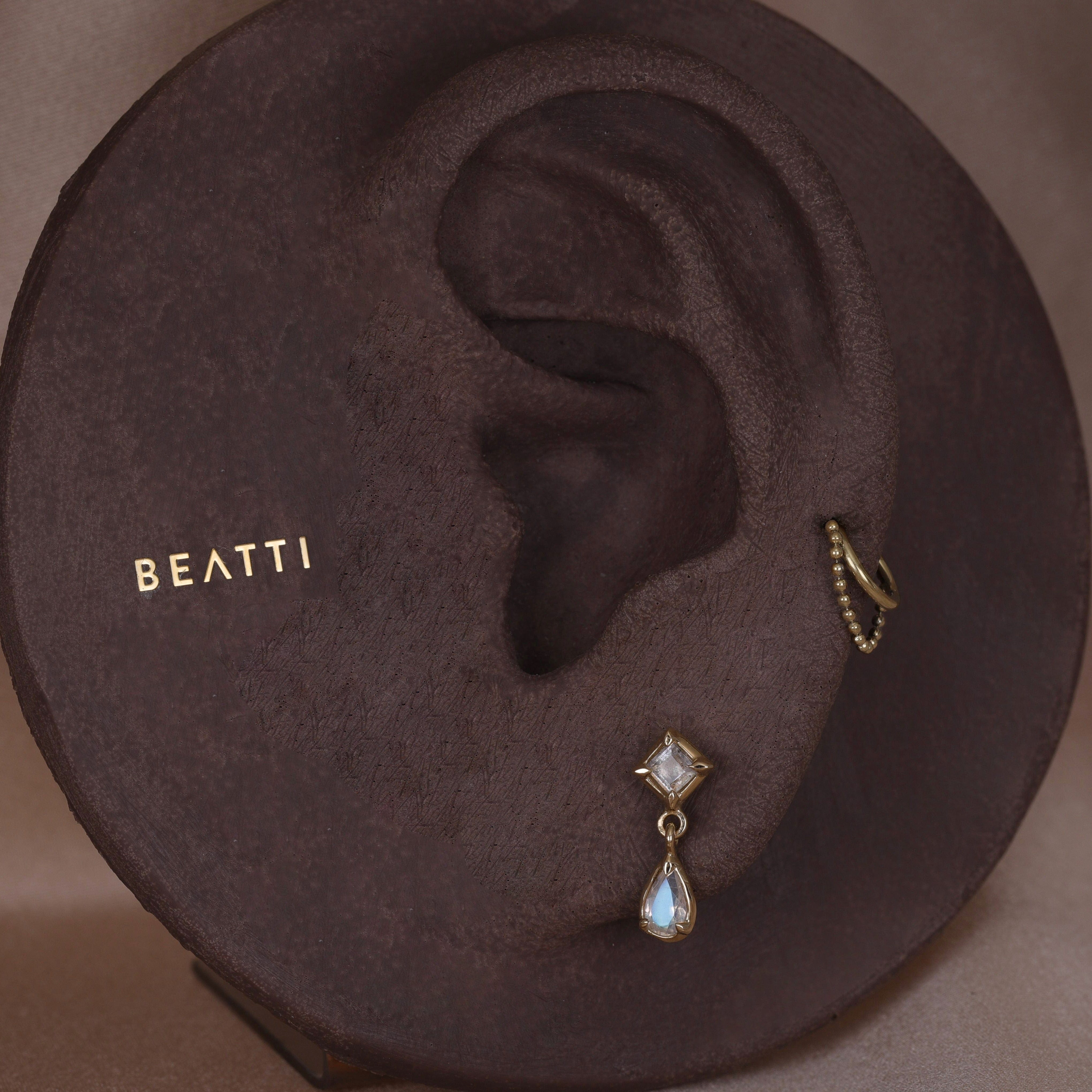 BEATTI Threadless Ends Esther • Labradorite/Moonstone Threadless Ends Esther • Labradorite/Moonstone Threadless Ends