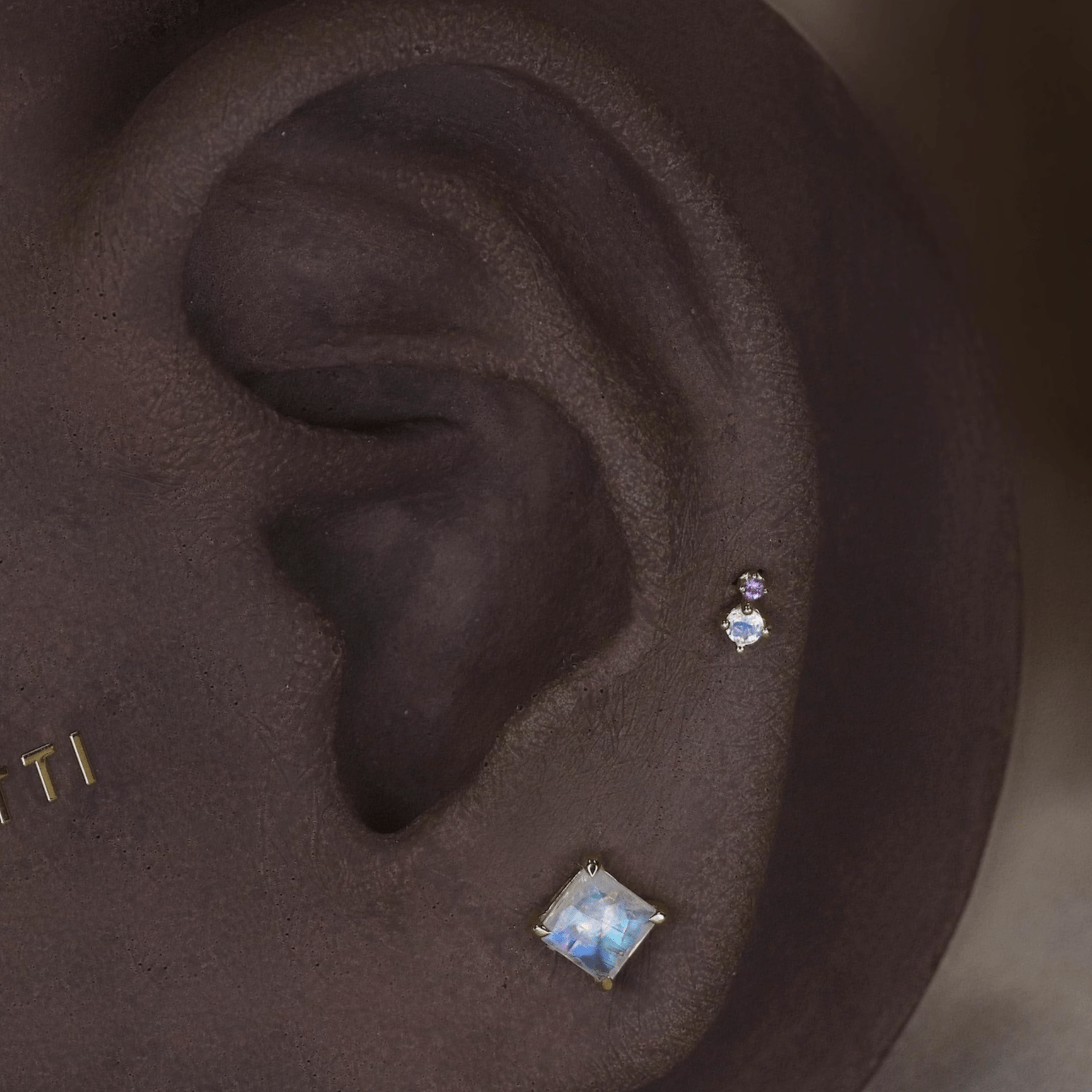 BEATTI Threadless Ends Kaya • Natural Gemstone Threadless Ends Kaya • Natural Gemstone Threadless Ends