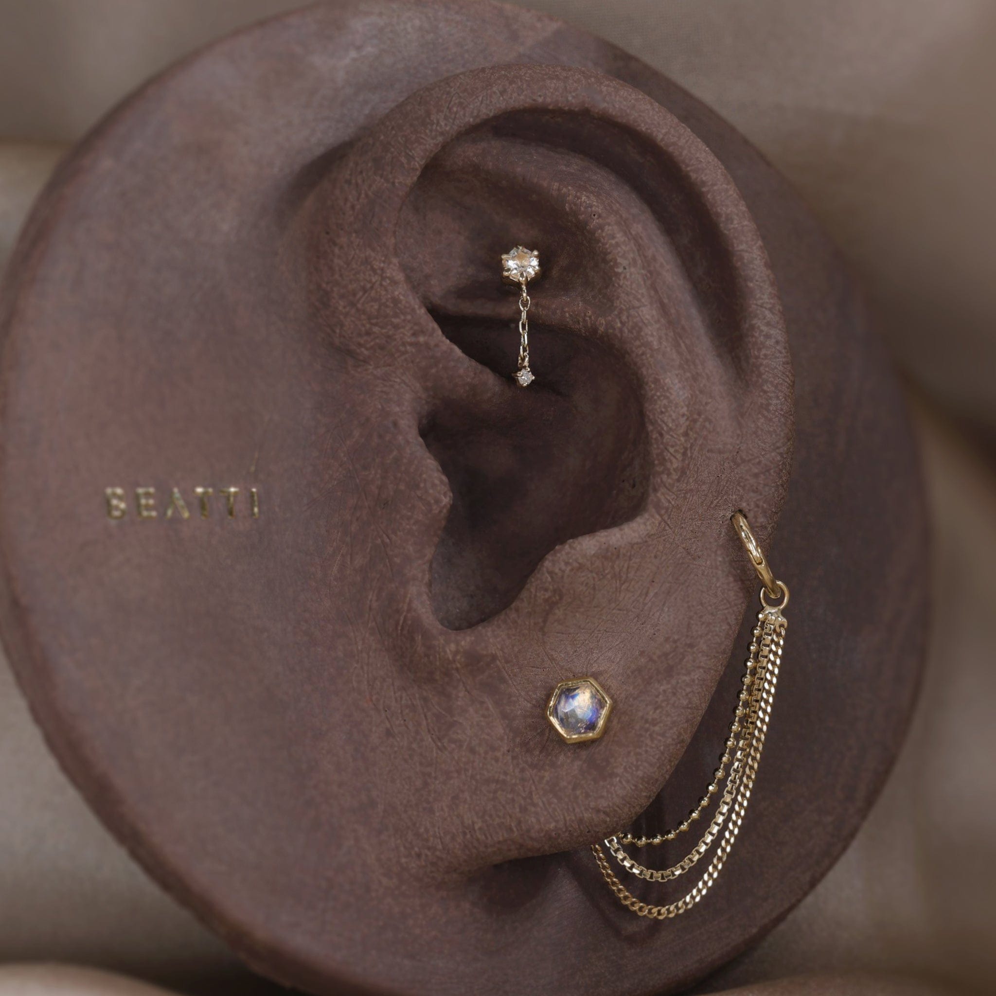 BEATTI Threadless Ends Starfall • White Topaz + Diamond Threadless Push Pin stud Starfall • White Topaz + Diamond Threadless Push Pin stud