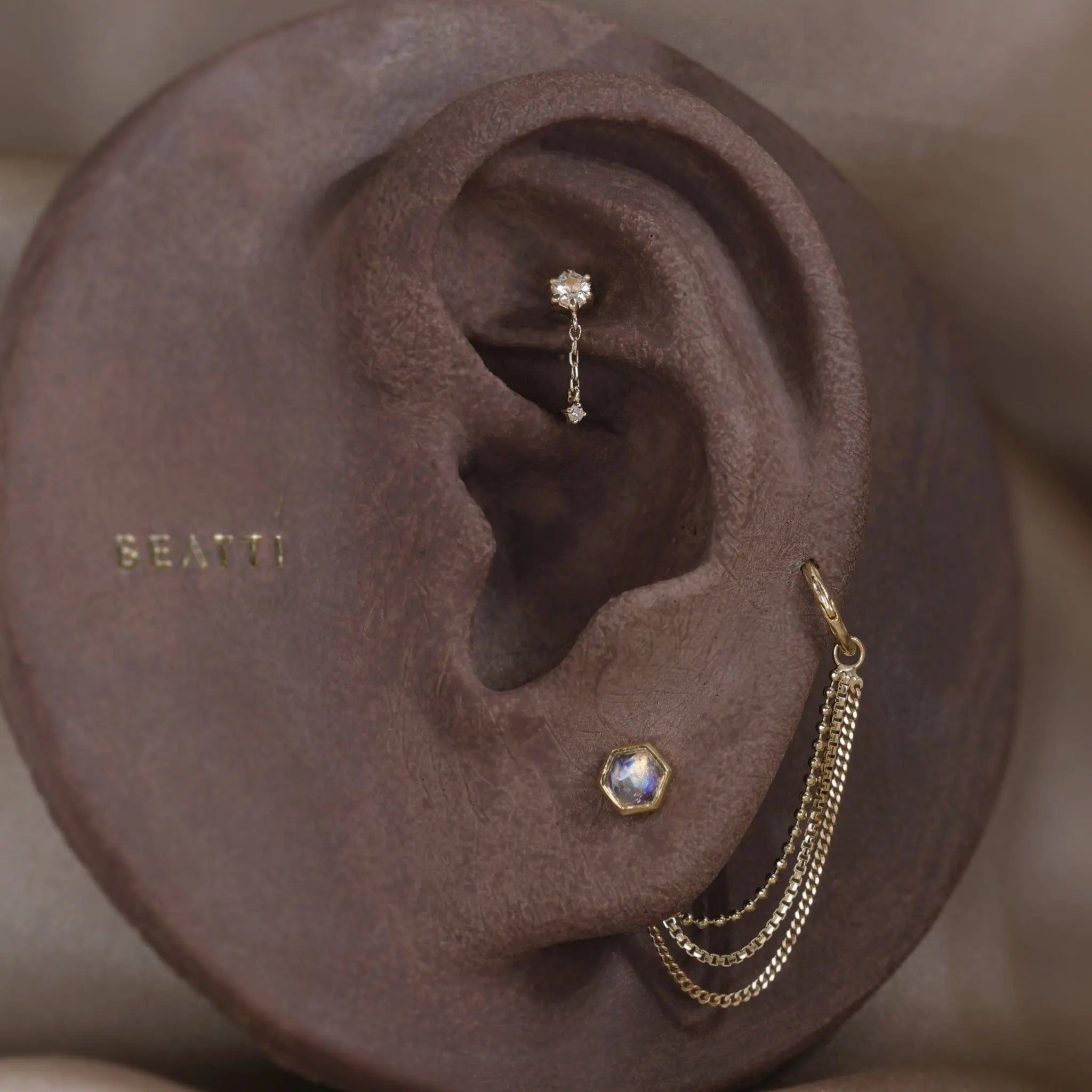 BEATTI Threadless Ends Starfall • White Topaz + Diamond Threadless Push Pin stud Starfall • White Topaz + Diamond Threadless Push Pin stud