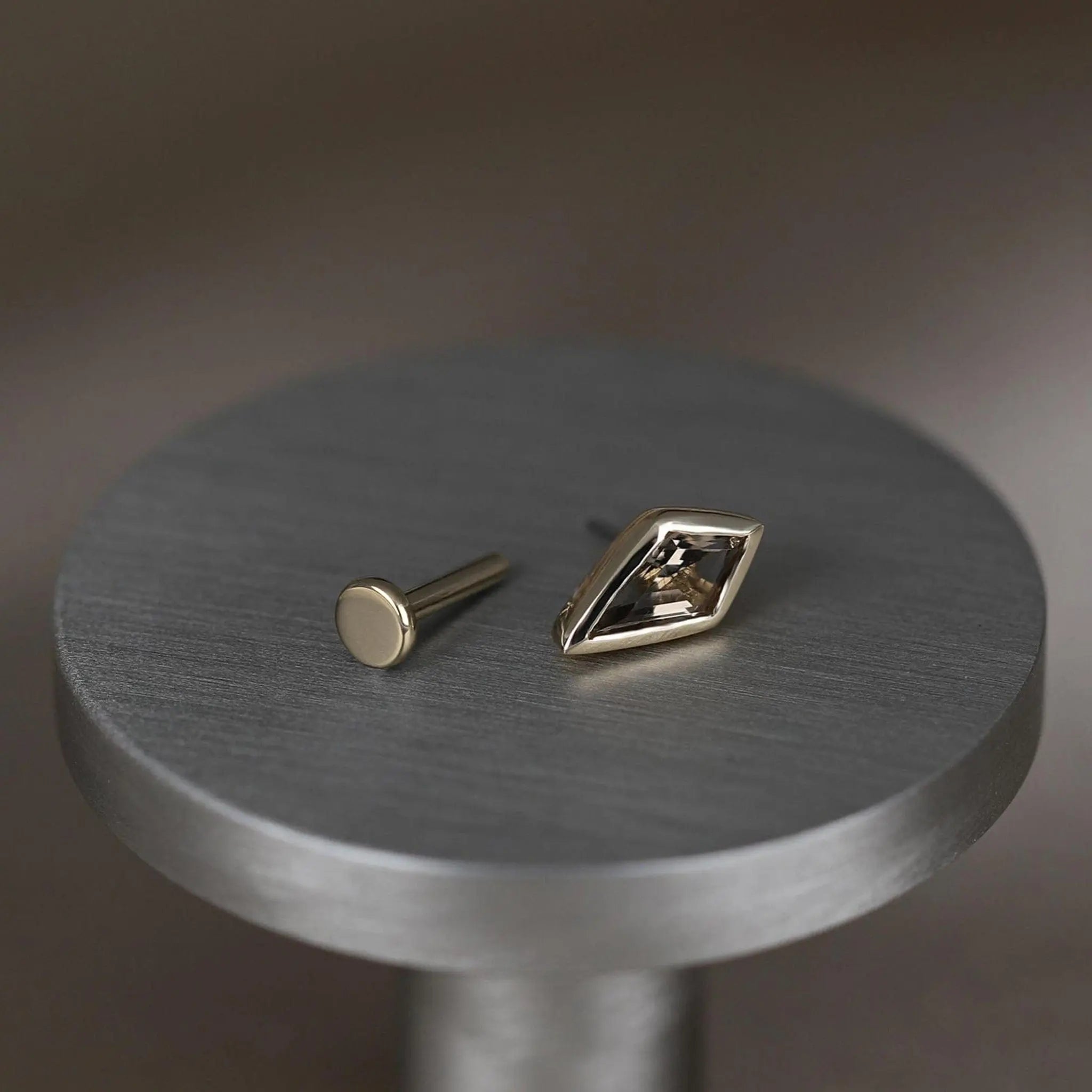 BEATTI Threadless Ends Zenith (Large) • Kite Cut Gemstone Threadless Ends Zenith (Large) • Kite Cut Gemstone Threadless Ends