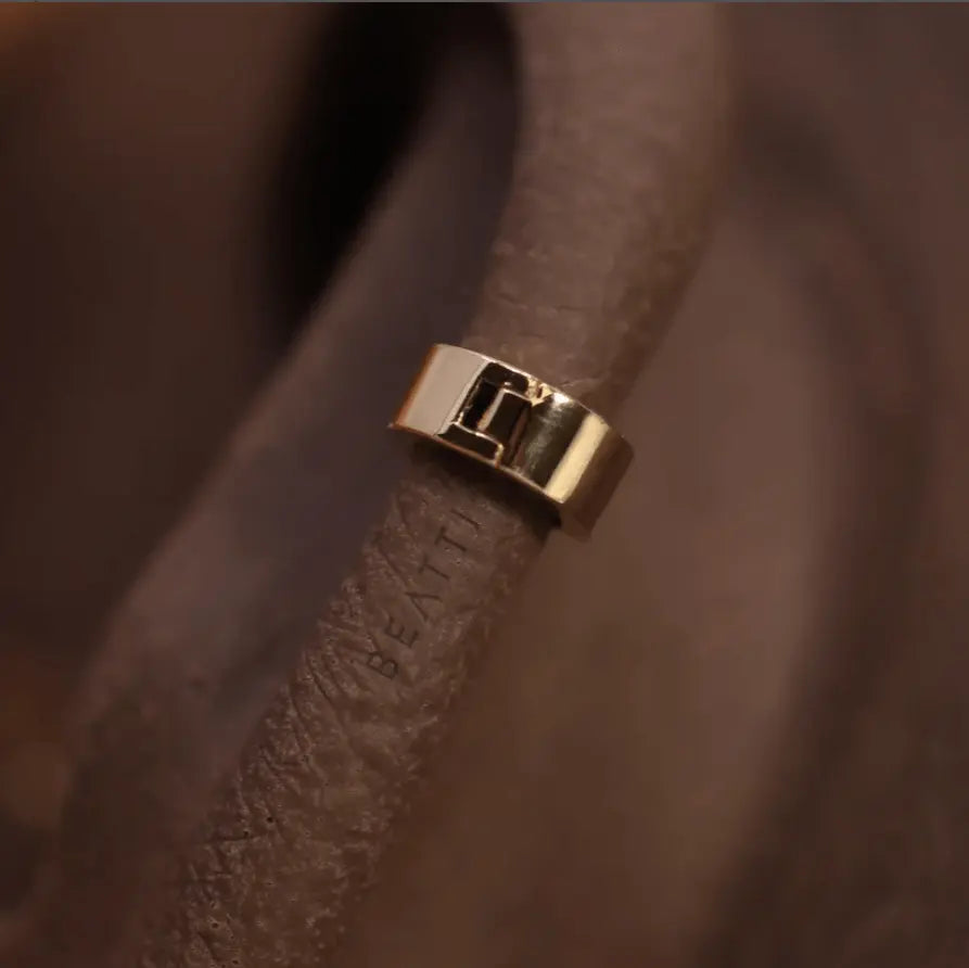 BEATTI Hoops 14K Gold 5mm Tiny Bold Huggie Hoop 14K Gold 5mm Tiny Bold Huggie Hoop