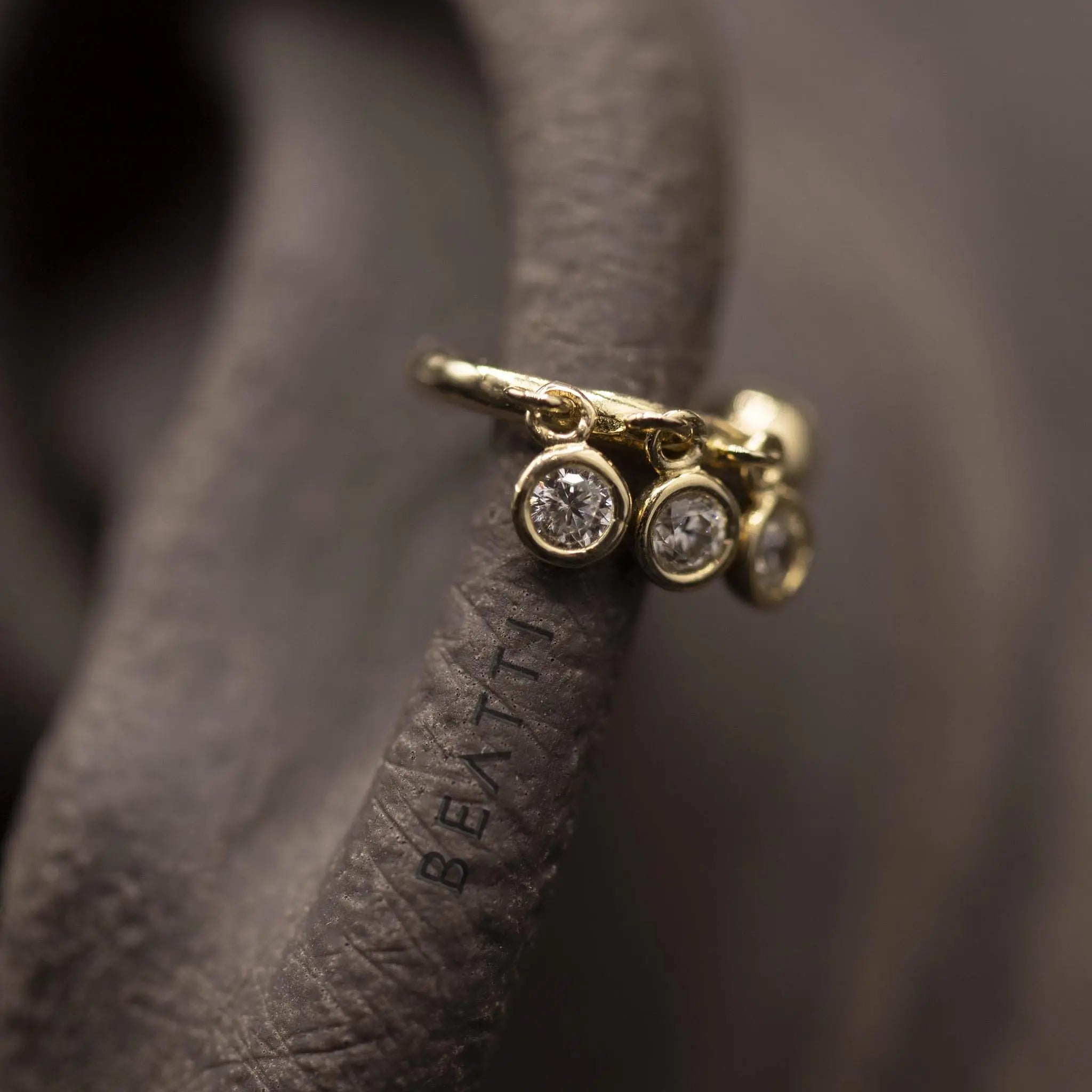 BEATTI Hoops 14K Gold Tiny Dangle Hoop Barbell 14K Gold Tiny Dangle Hoop Barbell