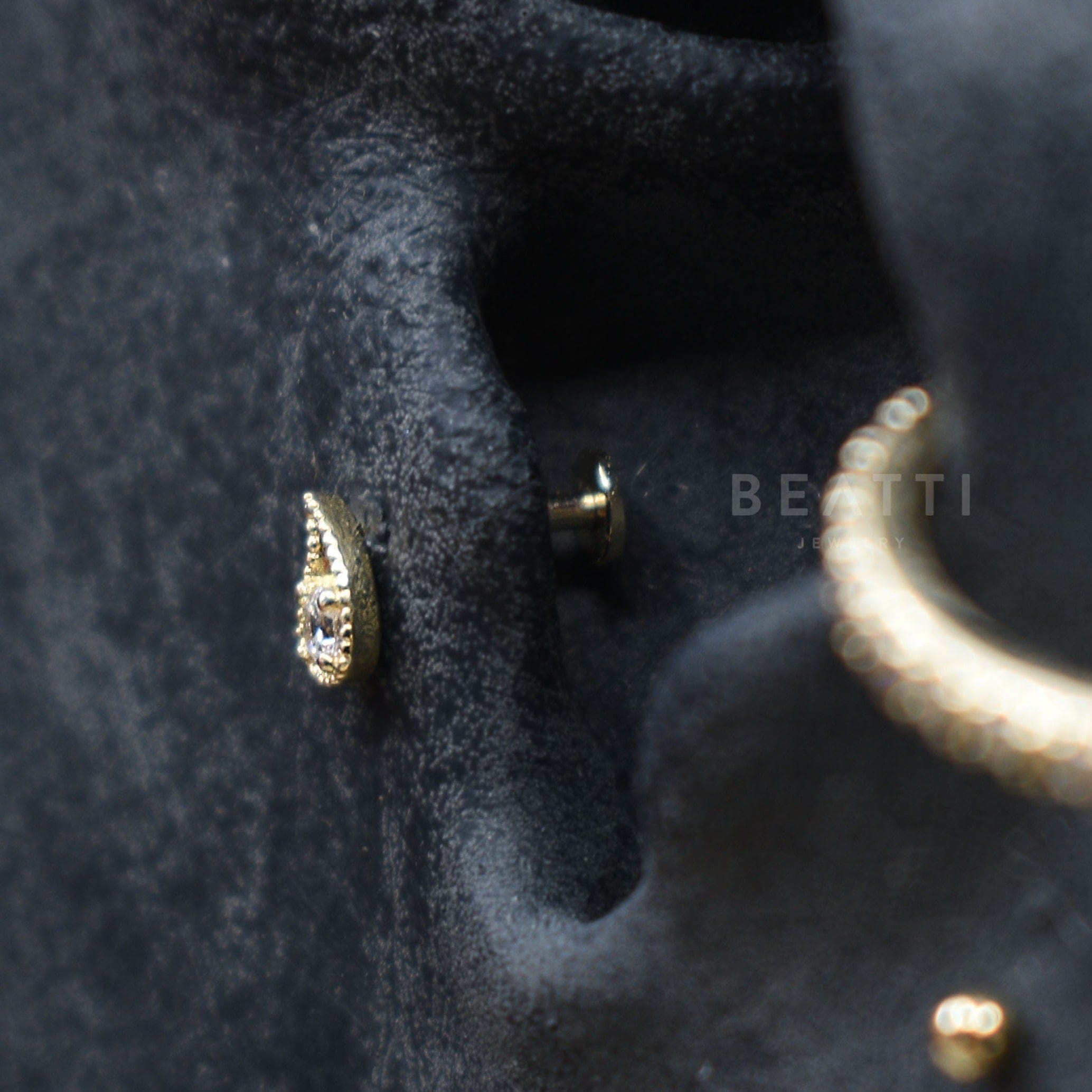 BEATTI Internal Thread Gold 14K Solid Gold Tear Drop Cartilage Labret Stud KPPL060 14K Solid Gold Tear Drop Cartilage Labret Stud