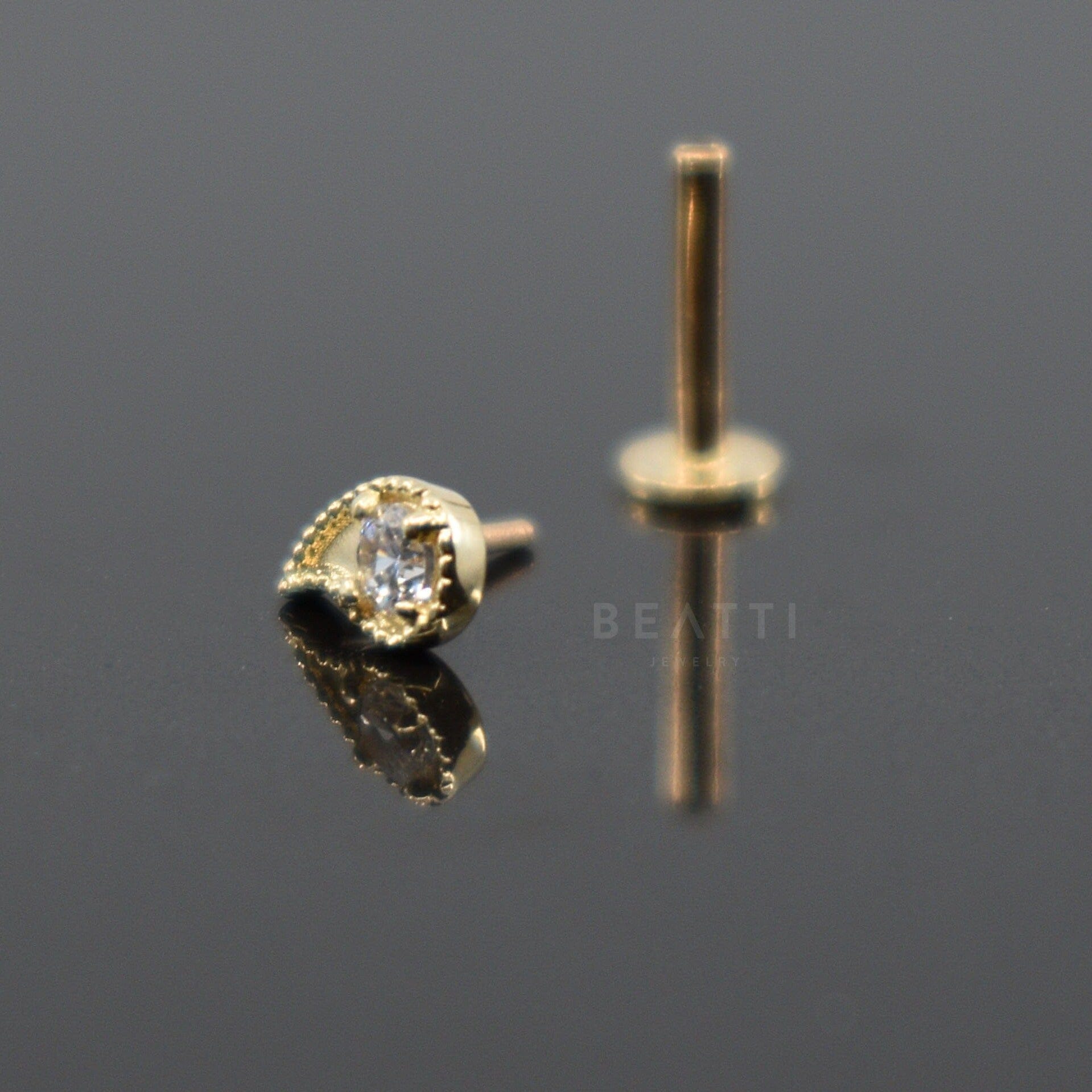 BEATTI Internal Thread Gold 14K Solid Gold Tear Drop Cartilage Labret Stud KPPL060 14K Solid Gold Tear Drop Cartilage Labret Stud