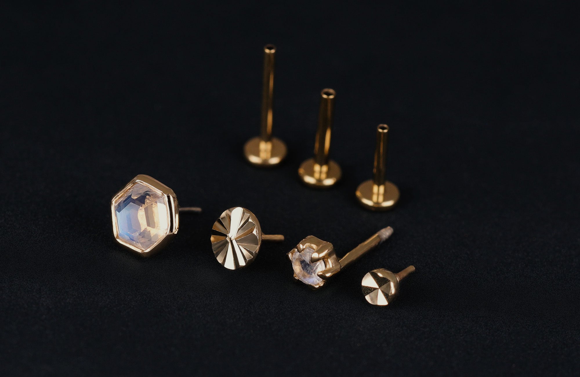 Threadless labret guide - BEATTI