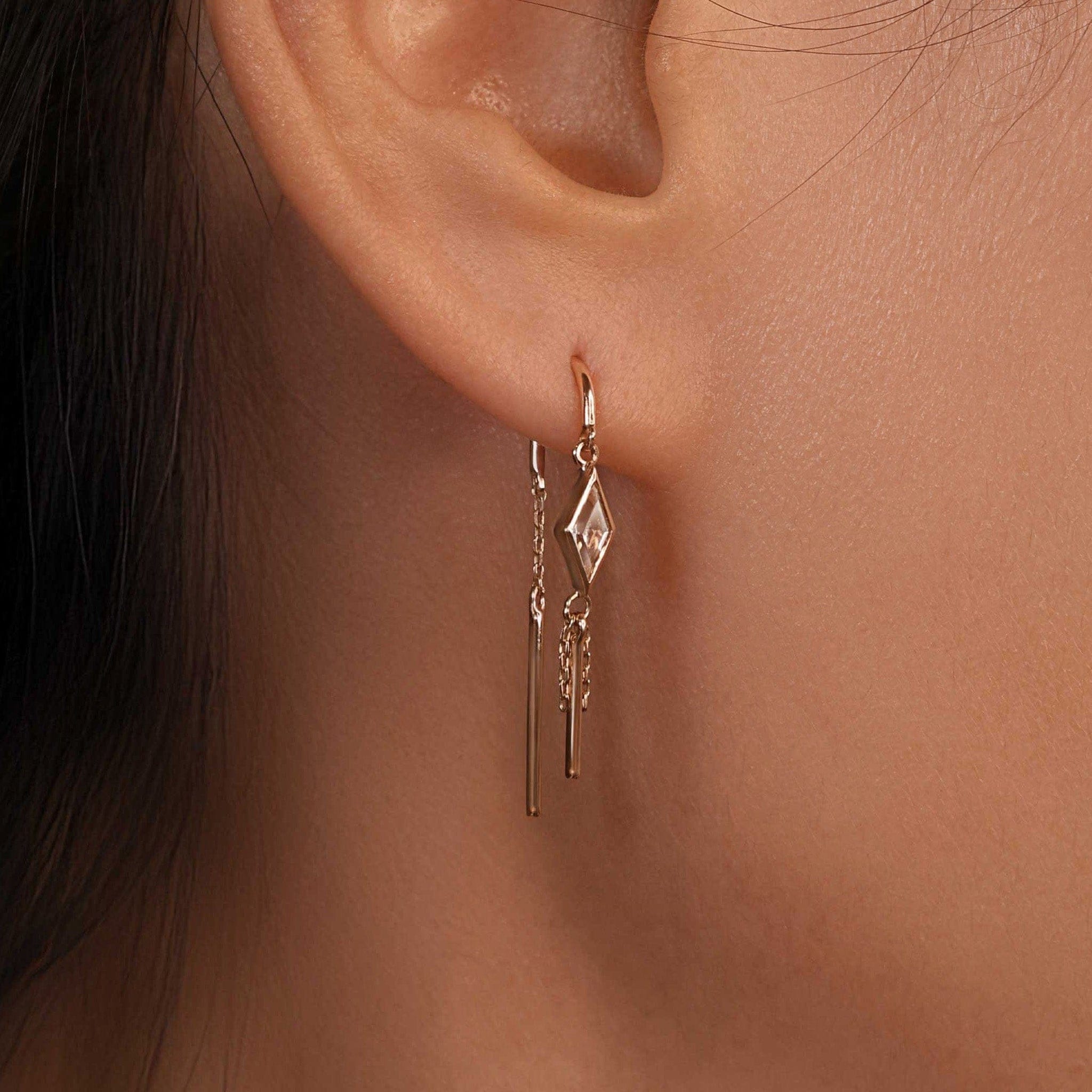 BEATTI Earring BTEG059 • 14K Gold Dangle Chain Hoop Threader BTEG059 • 14K Gold Dangle Chain Hoop Threader