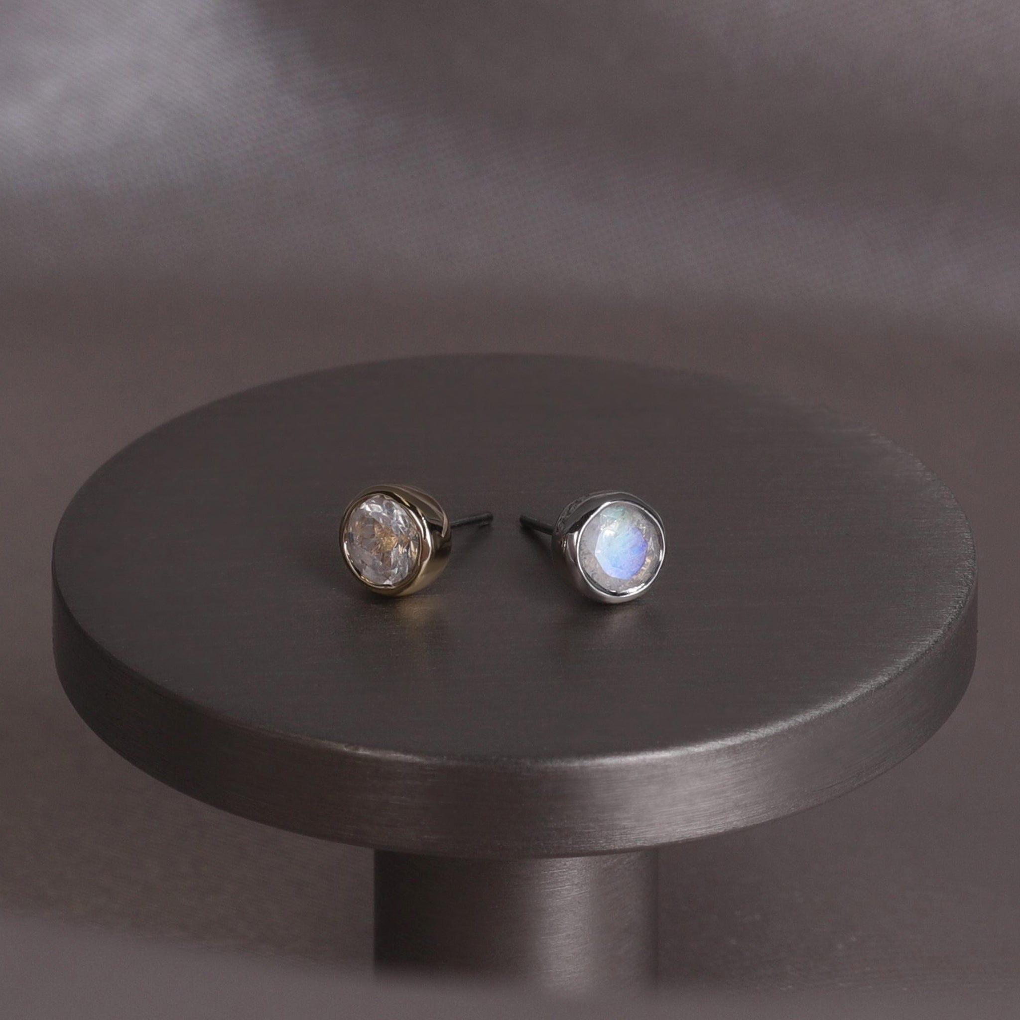 Reen • Rainbow Moonstone Threadless Ends 925 Silver/Titanium