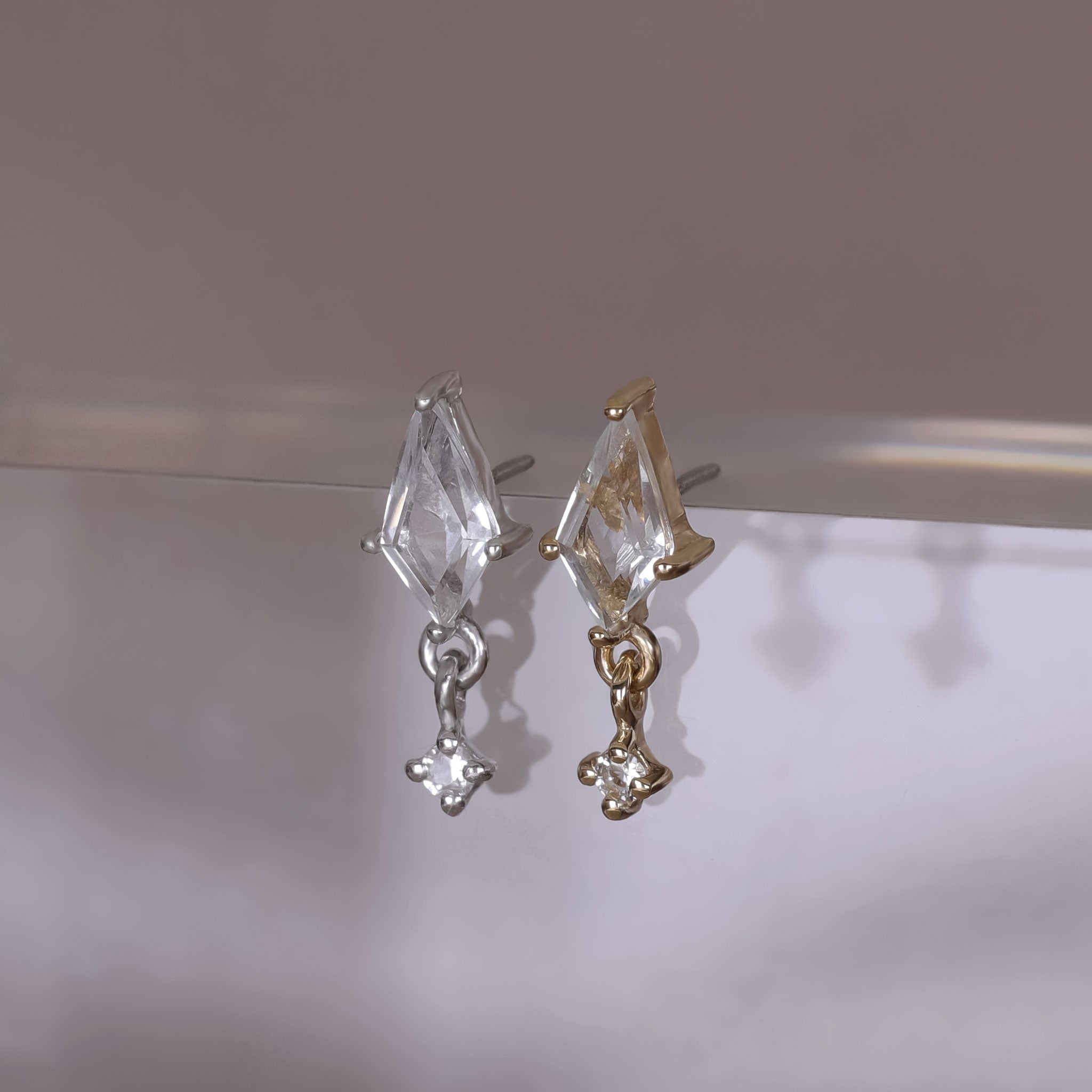 14K Solid Gold Tiny Cluster Teardrop Flat Back Earring