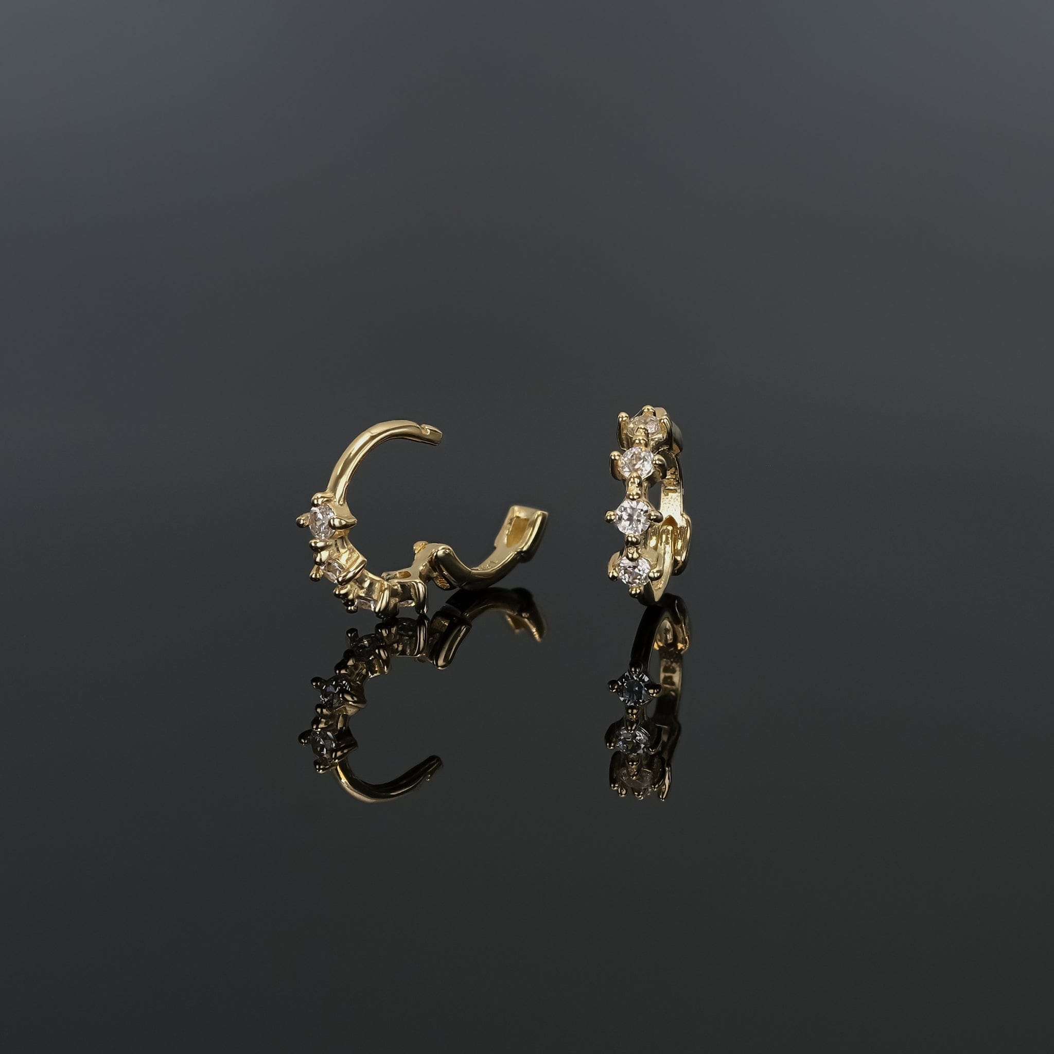 BEATTI Hoops Mini Crown CZ Huggie Mini Crown CZ Huggie