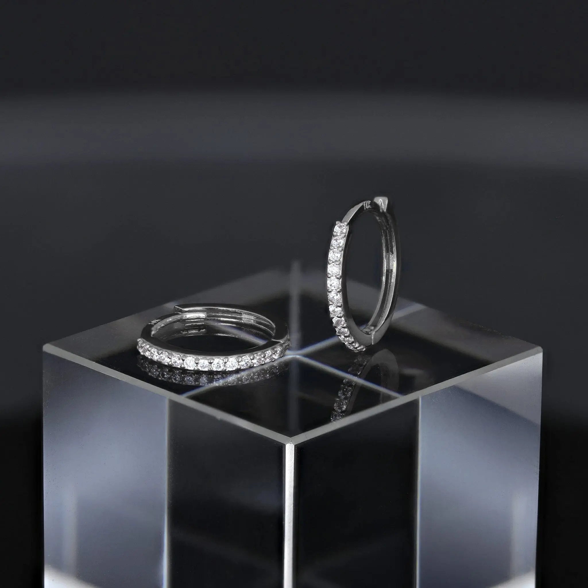 BEATTI Barbell Everyday CZ Pavé Hoop Everyday CZ Pavé Hoop