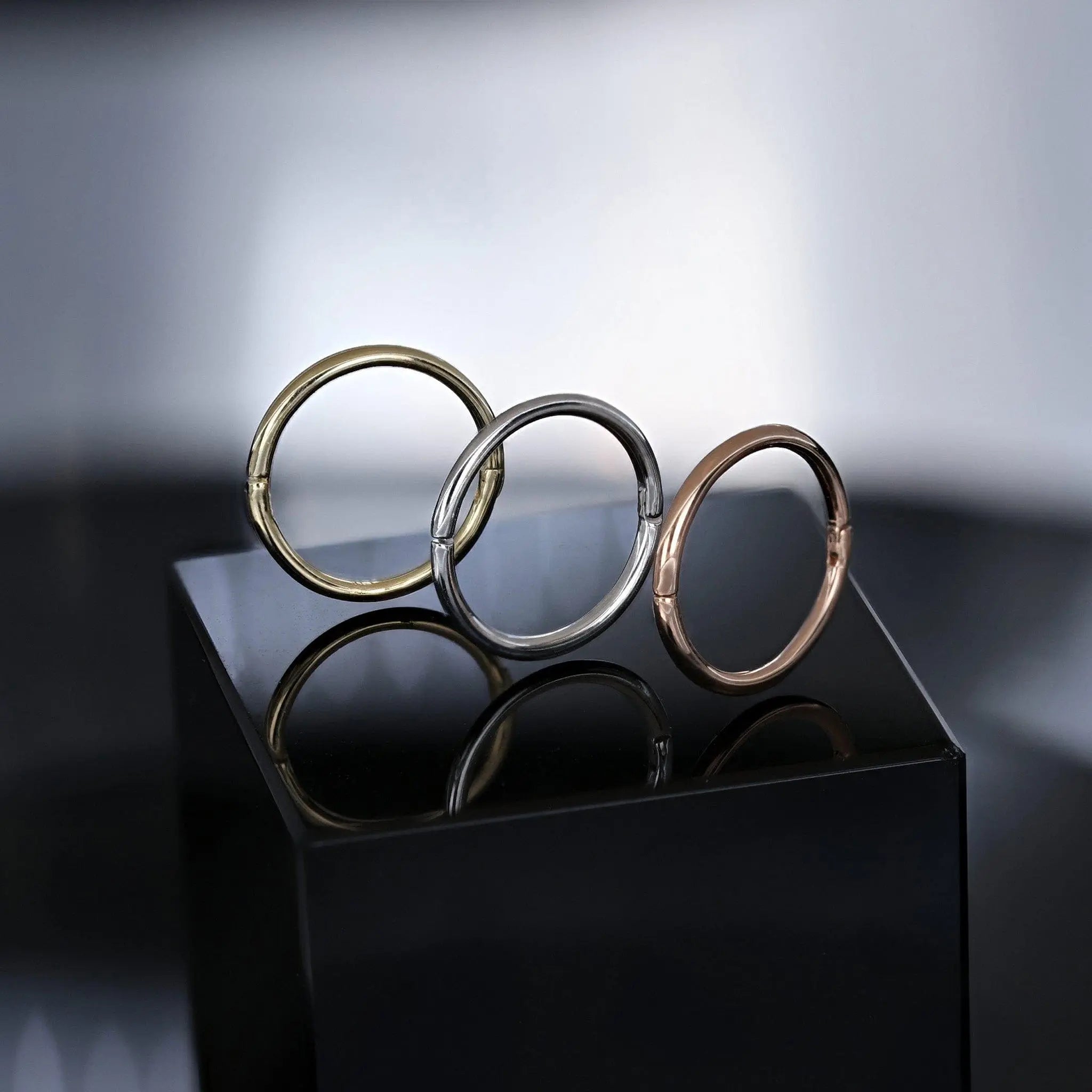 BEATTI Hoops Minimal Thin Hoop Ring 18G Minimal Thin Hoop Ring 18G