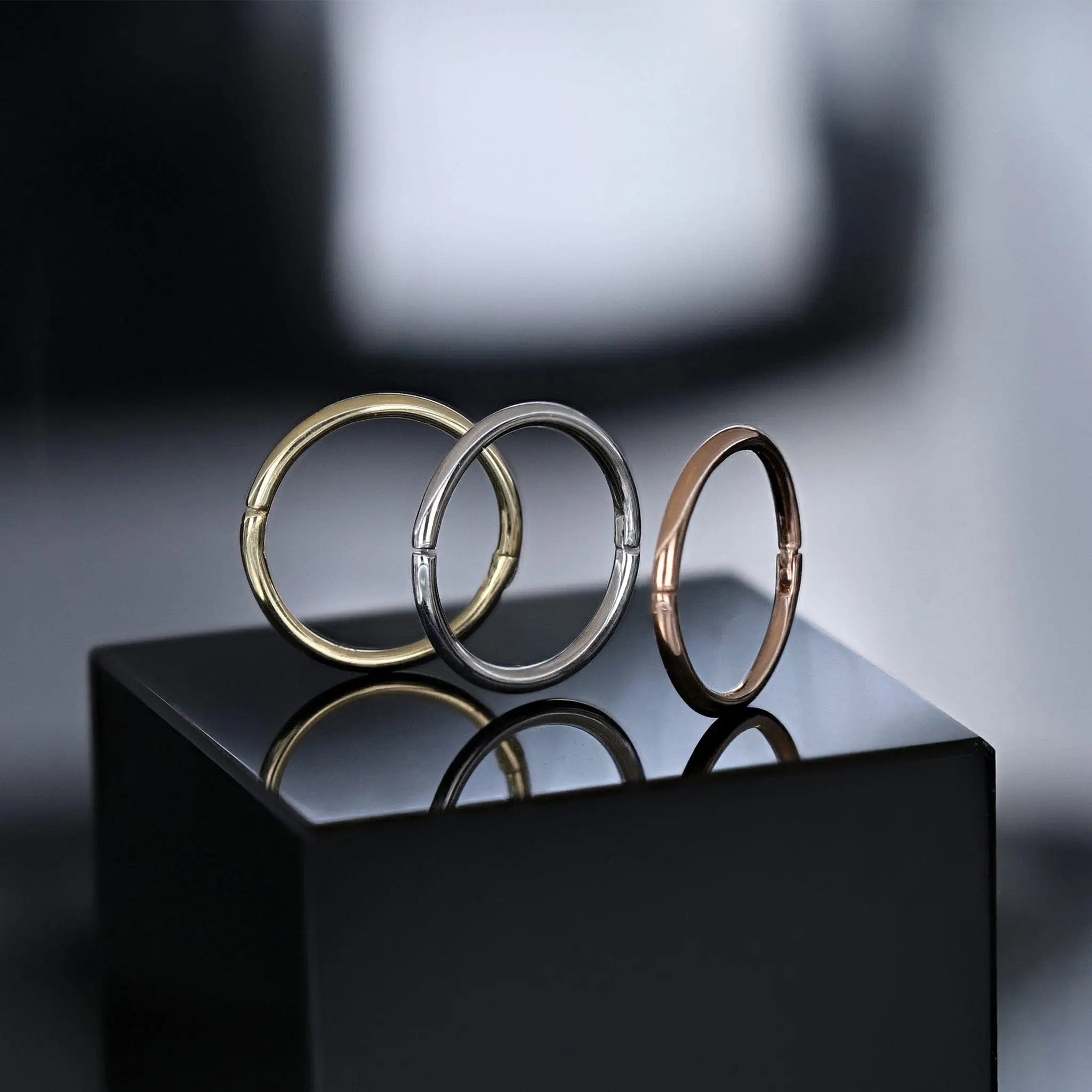 BEATTI Hoops Minimal Thin Hoop Ring 18G Minimal Thin Hoop Ring 18G