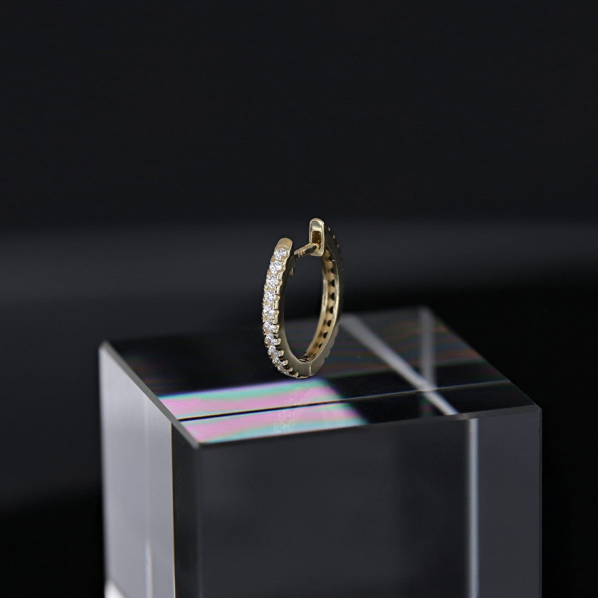 BEATTI Barbell Black & White CZ Reversible Hoops Black & White CZ Reversible Hoops