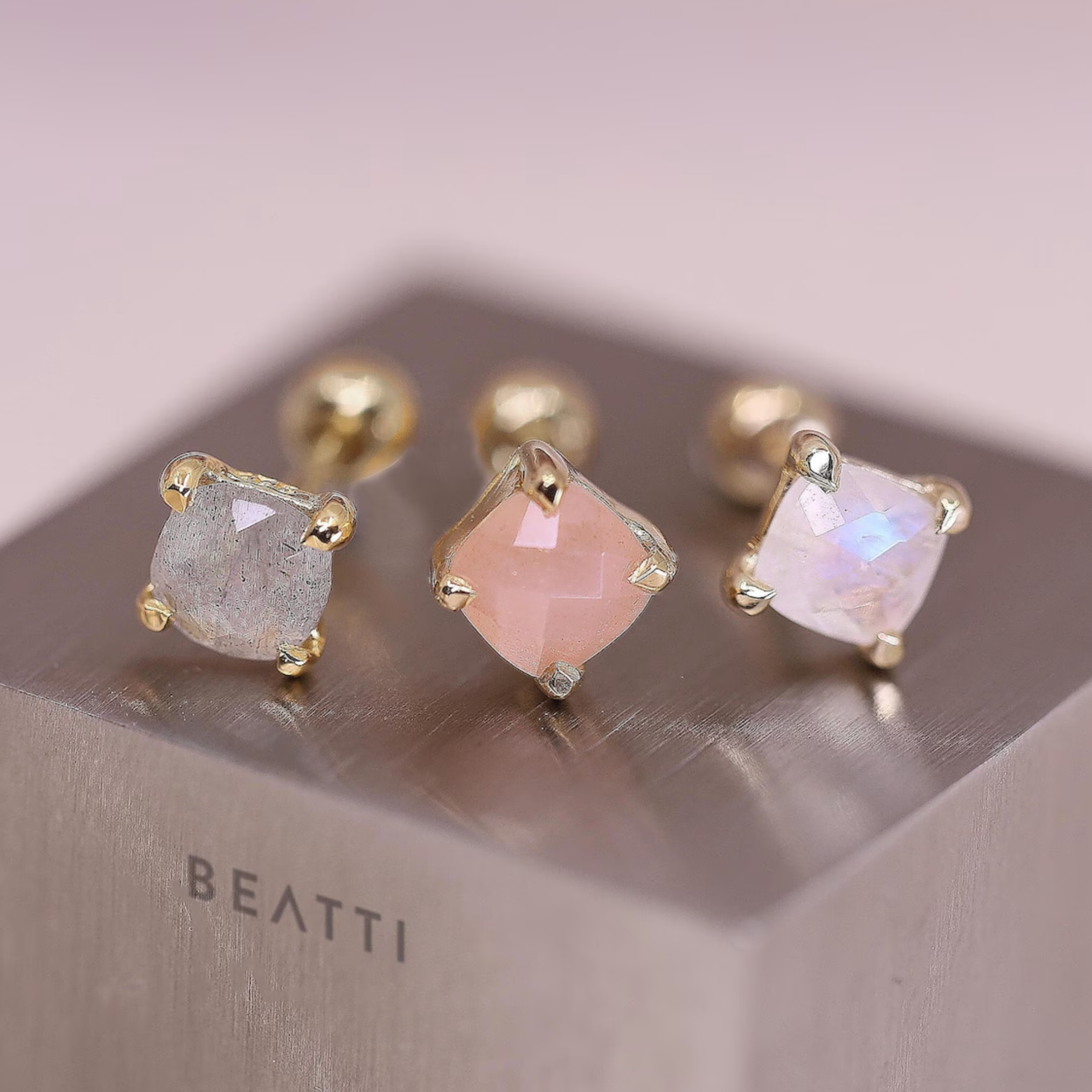 Eva • Natural Gemstone Barbell - BEATTI